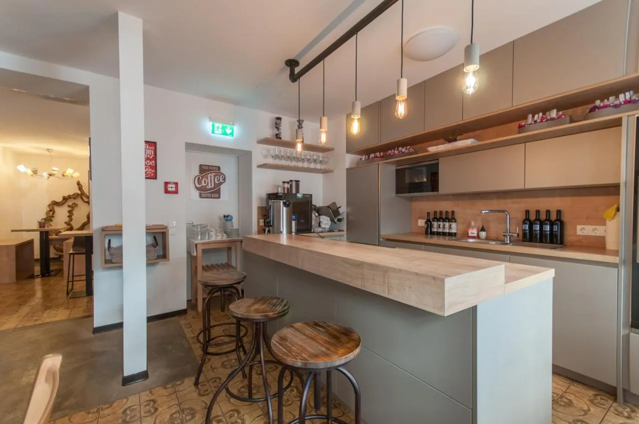 Decorative detail in Pension Max SUMMERCARD INCLUDED