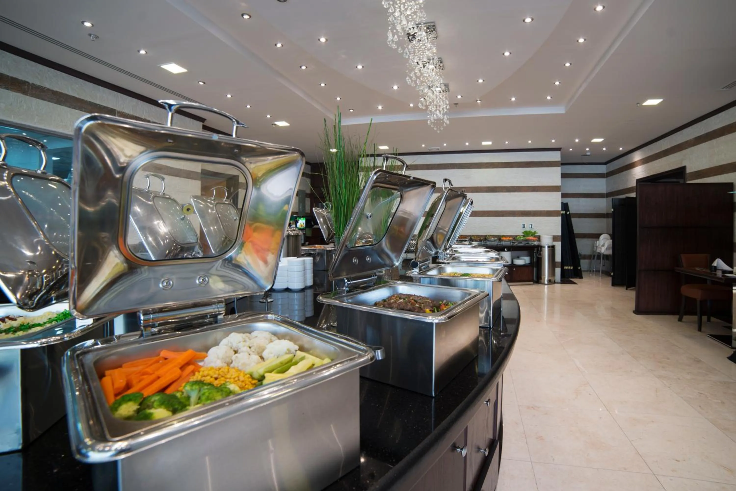 Restaurant/places to eat in Golden Bujari Hotel Al Khobar