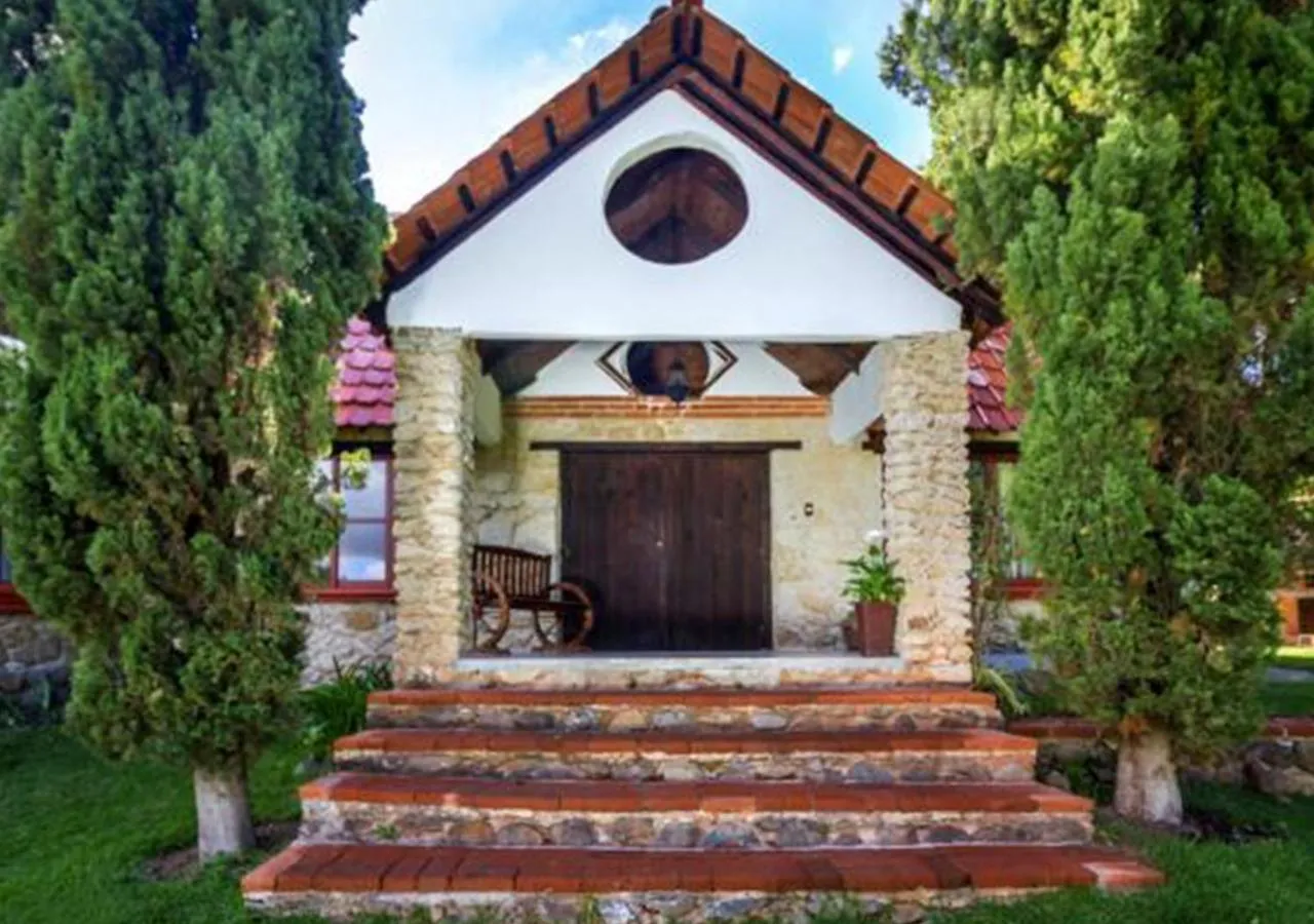 Facade/entrance in La Mora Casa de Campo