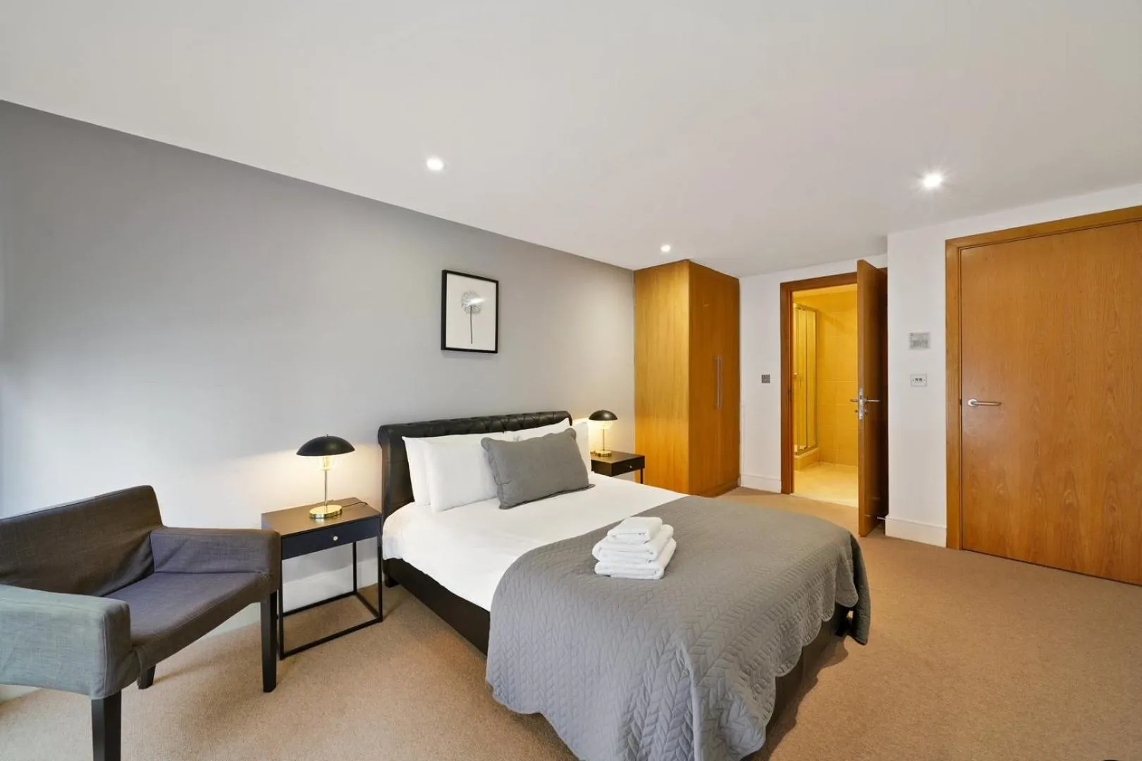 Bed in Modern Apartments in Bayswater Central London FREE WIFI & AIRCON by City Stay Aparts London