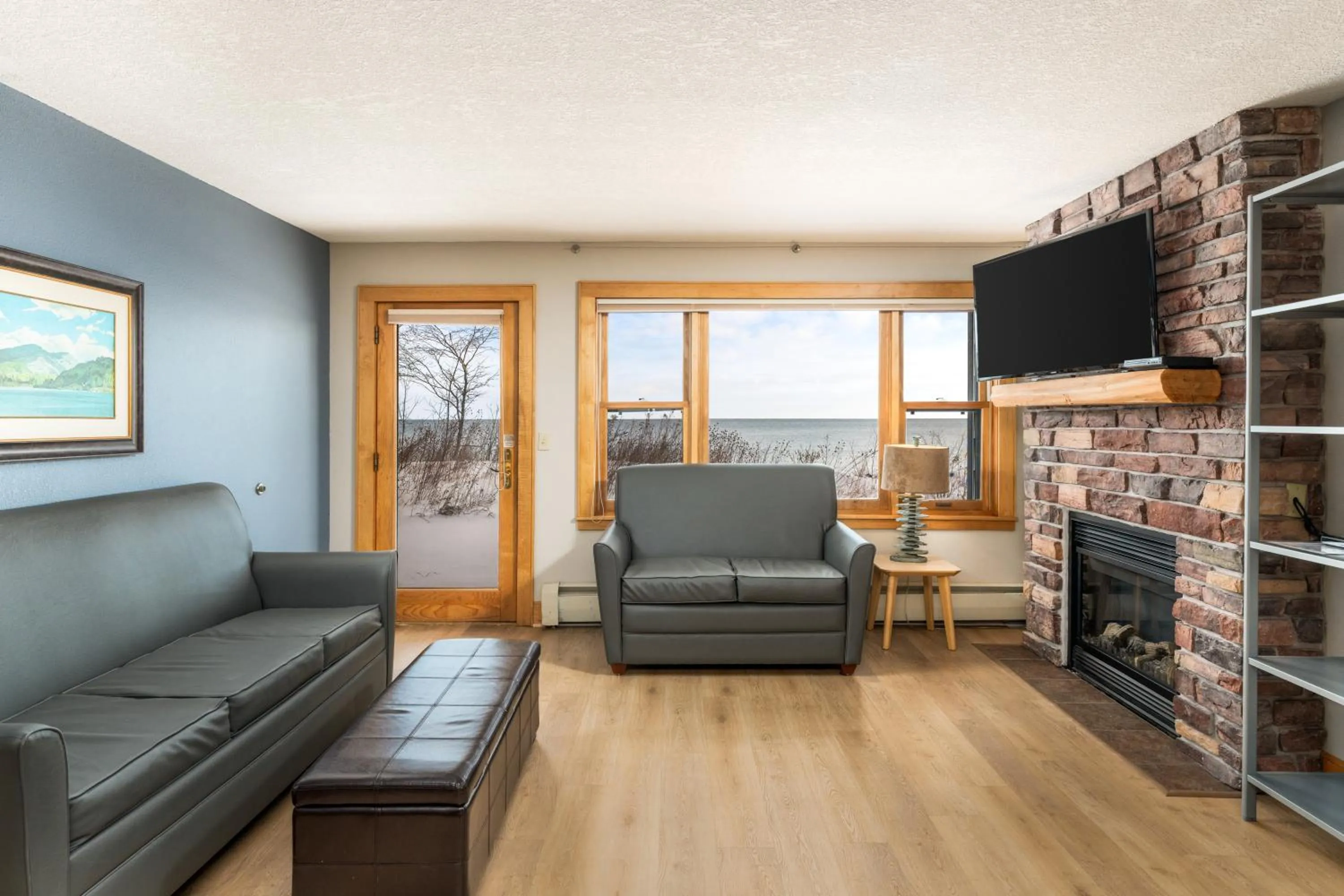 Living room in East Bay Suites