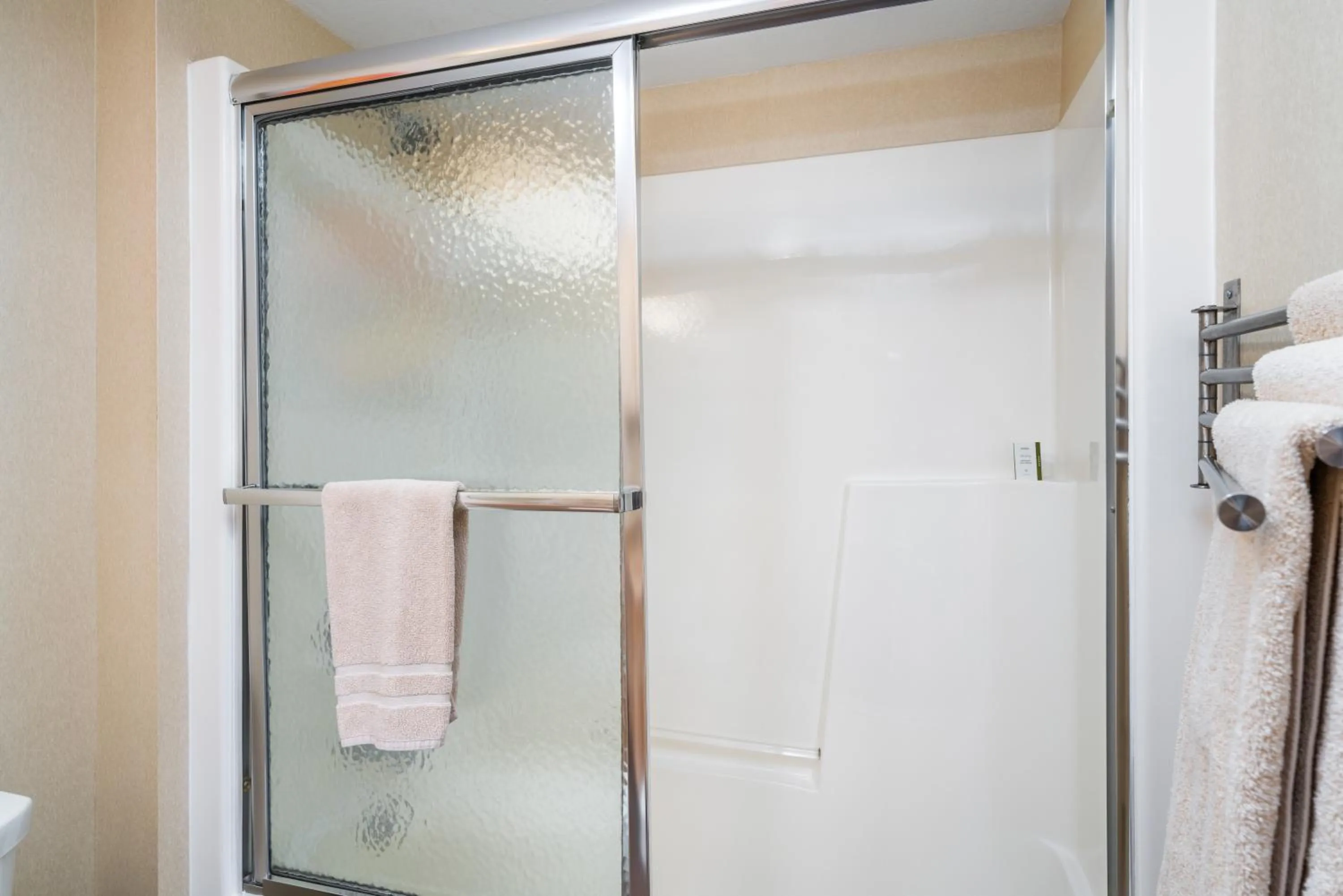 Shower in East Bay Suites