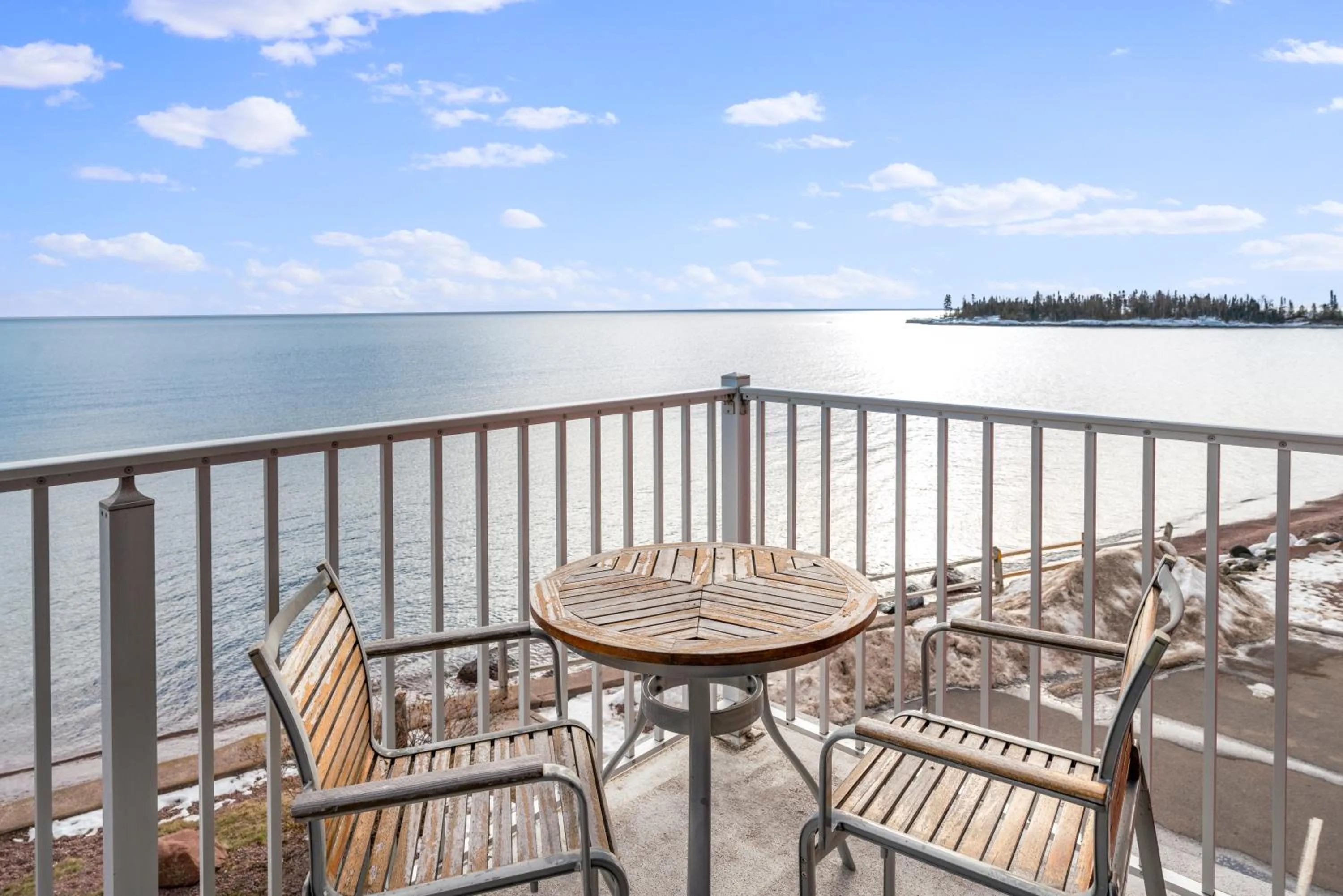 Balcony/Terrace in East Bay Suites