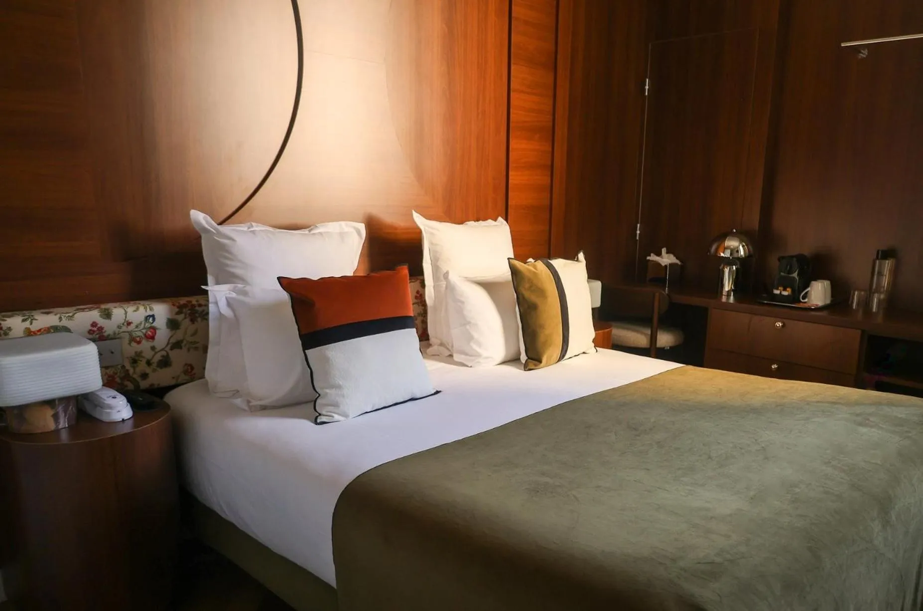 Bed in Hôtel d'Argenson