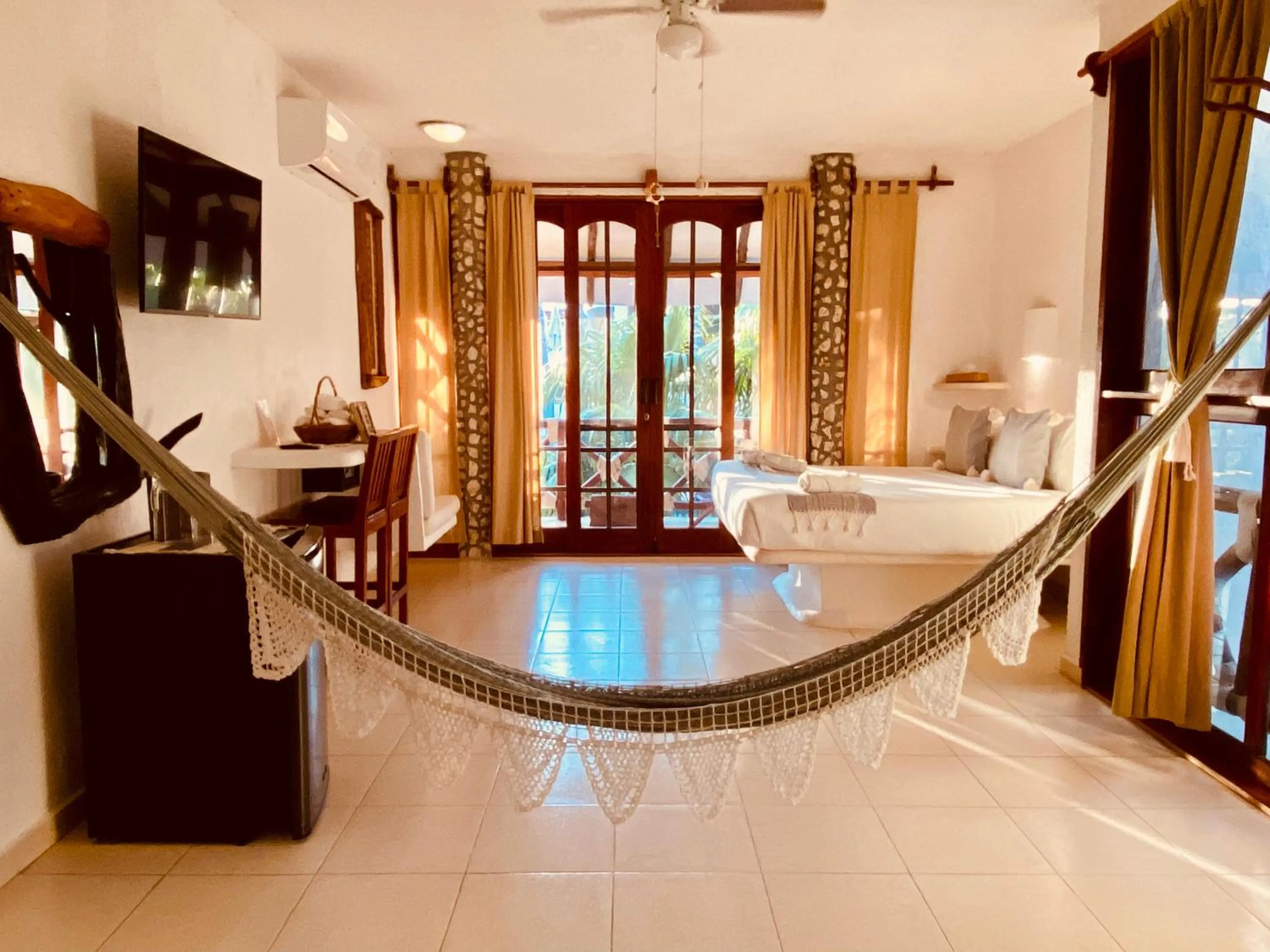 Photo of the whole room, Bed in Hotel Para Ti - Adults Only