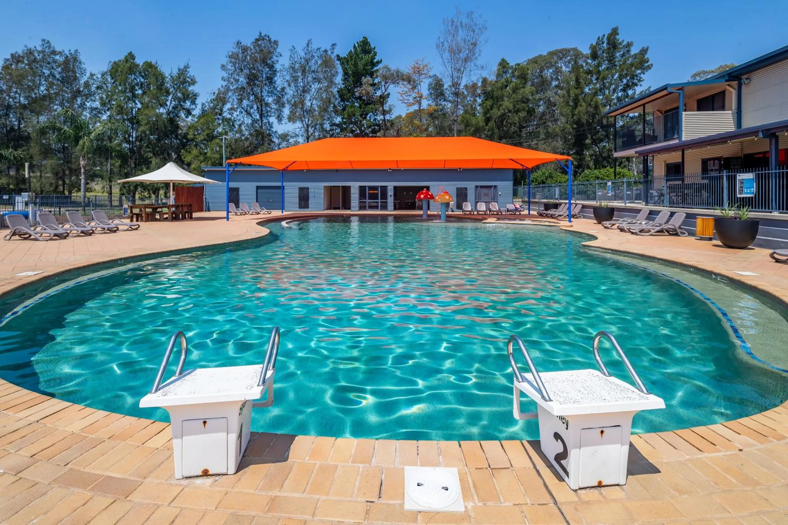 Swimming pool in Ingenia Holidays Avina