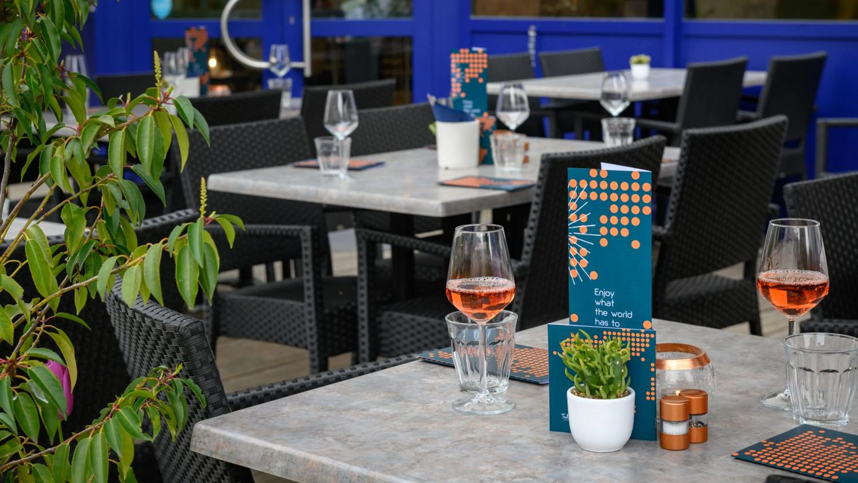 Restaurant/places to eat in Tulip Inn Antwerpen