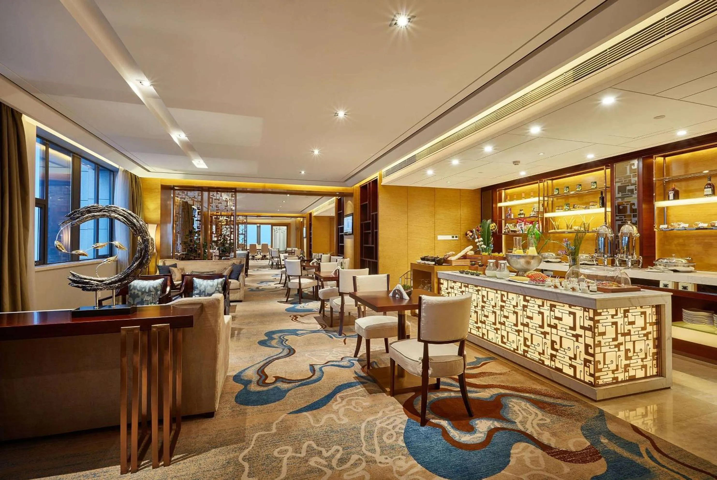 Lounge or bar in Wyndham Jingzhou