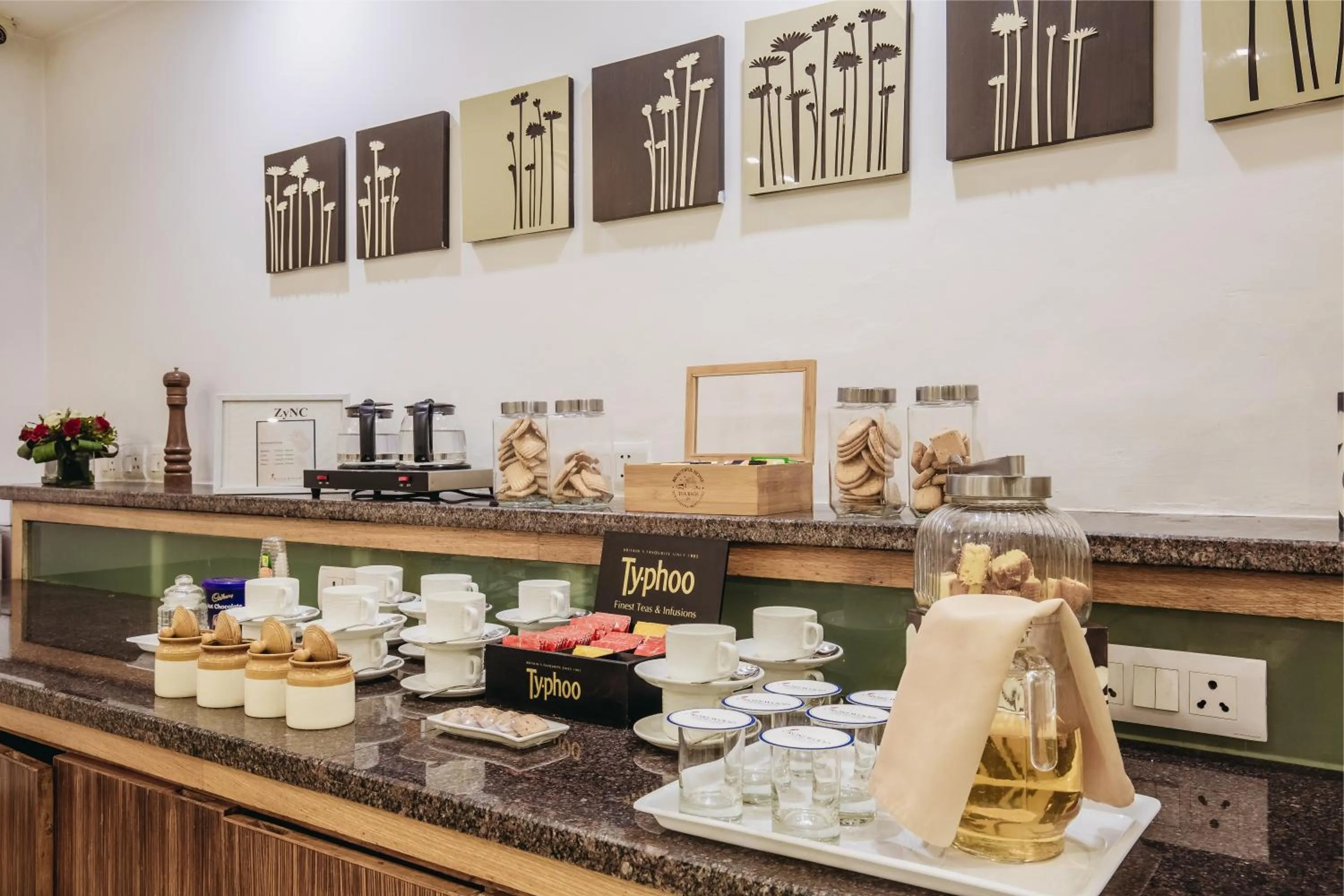 Coffee/tea facilities in Rosewood Apartment Hotel, Gurgaon