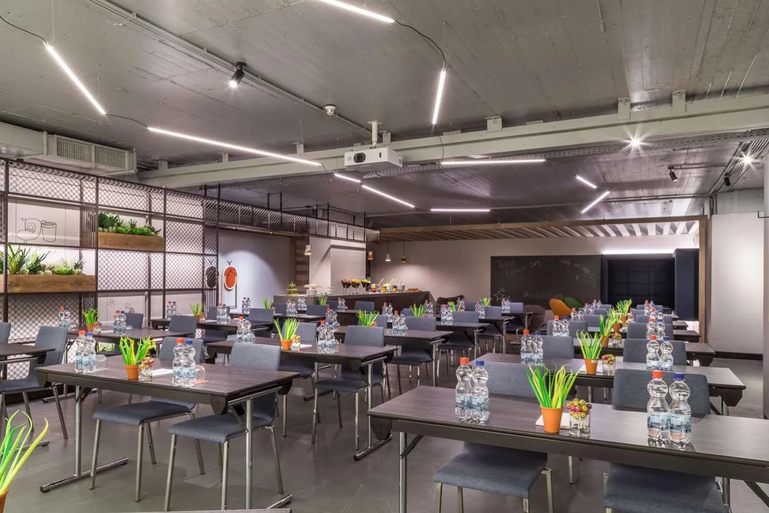 Restaurant/places to eat in nhow Brussels Bloom