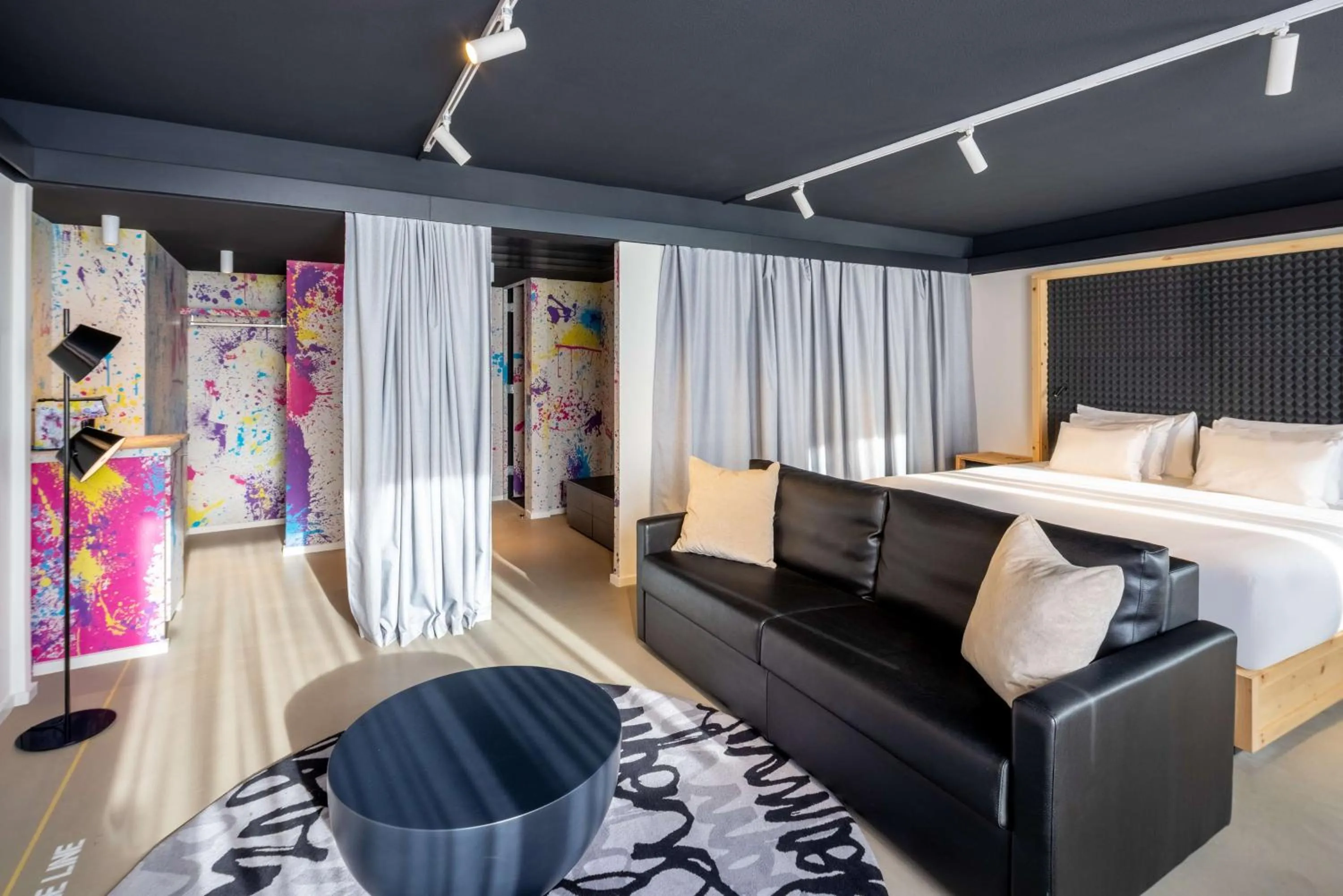 Bedroom, Bed in nhow Brussels Bloom