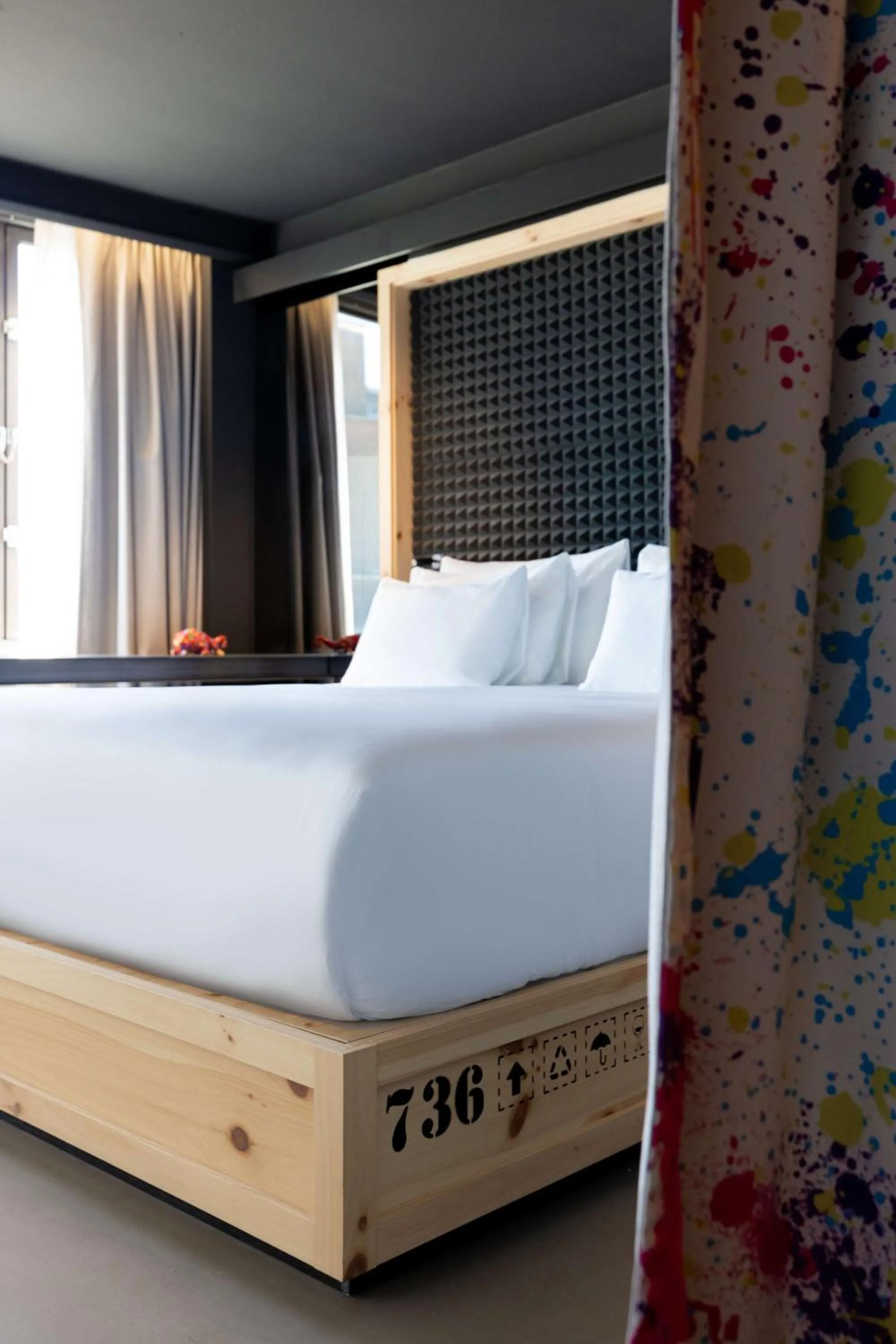 Bedroom, Bed in nhow Brussels Bloom