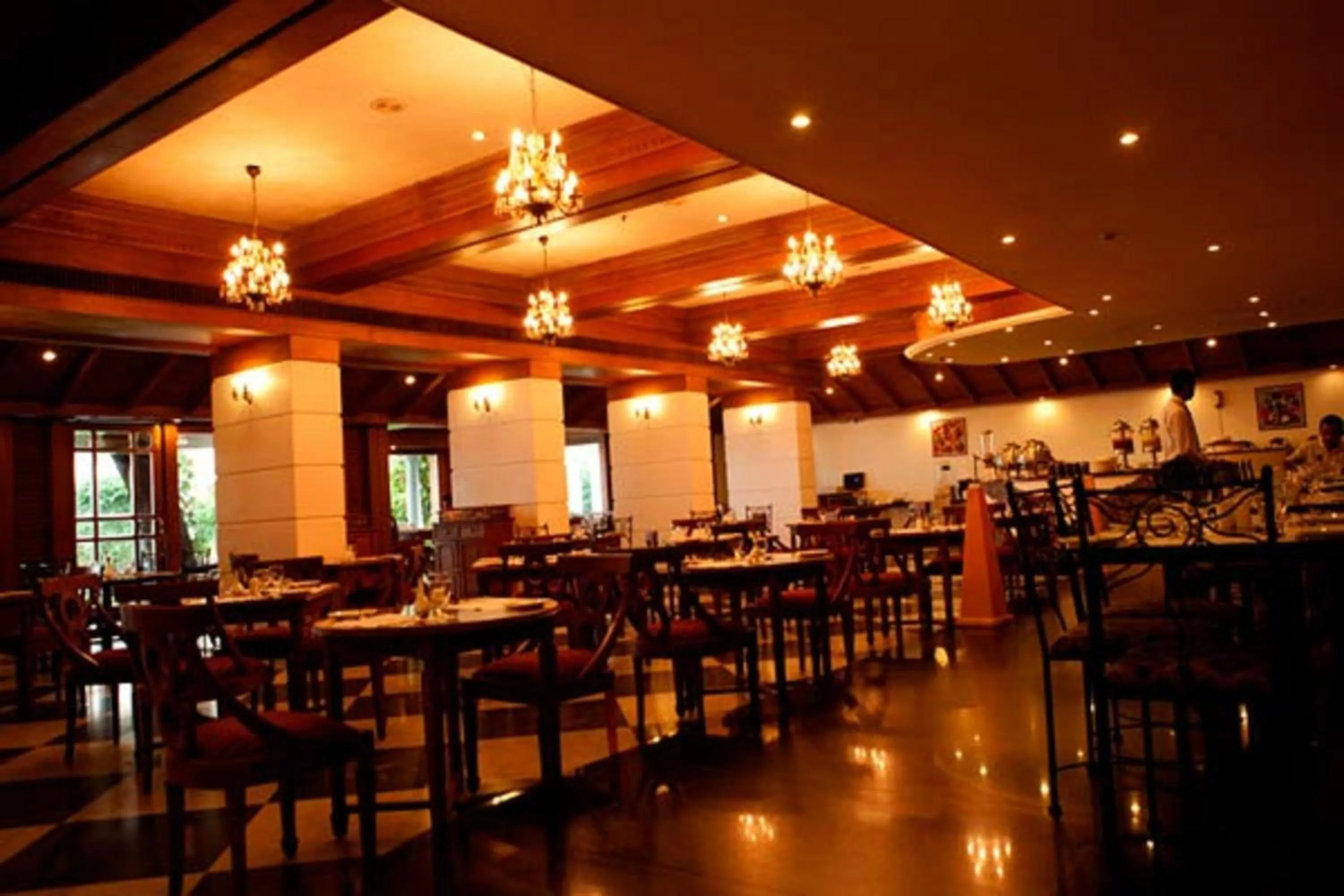 Restaurant/places to eat in KTDC Mascot Hotel - A Heritage Living Experience