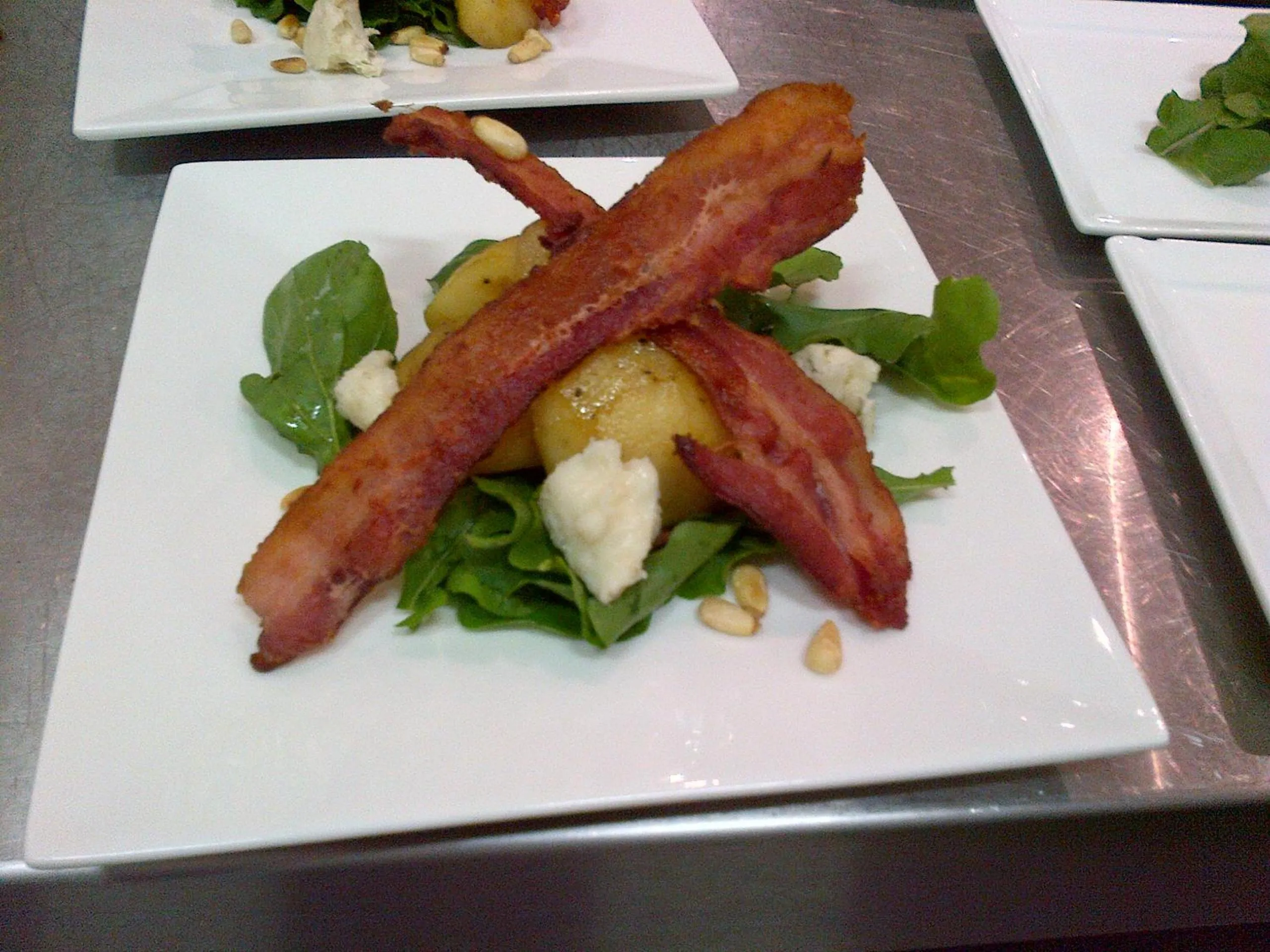 Restaurant/places to eat in Hudson House