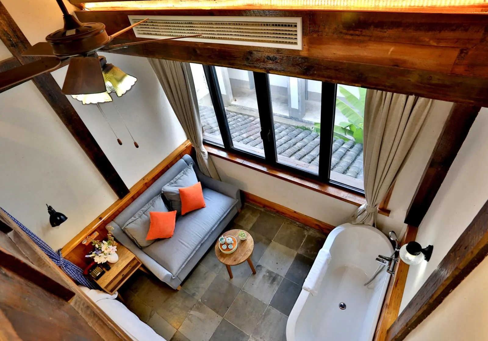 Living room in Youxiake Canal Hotel Hangzhou