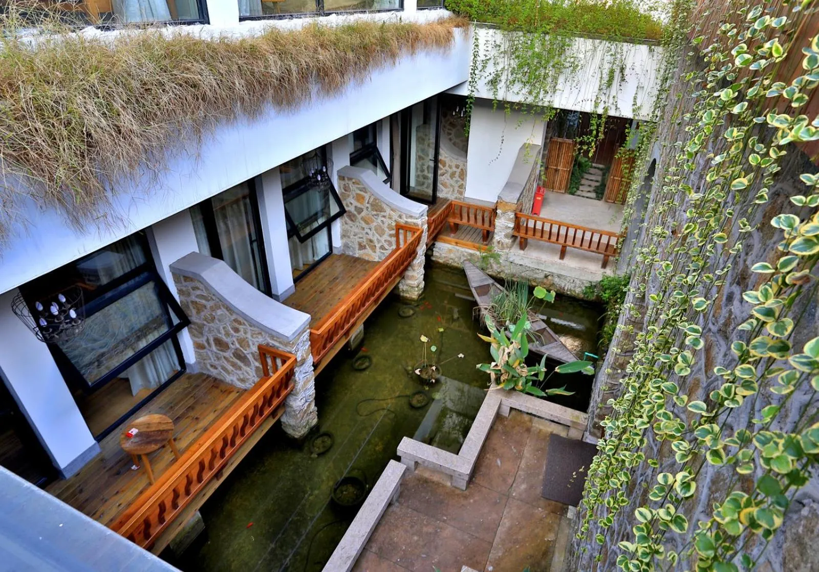 Property building in Youxiake Canal Hotel Hangzhou