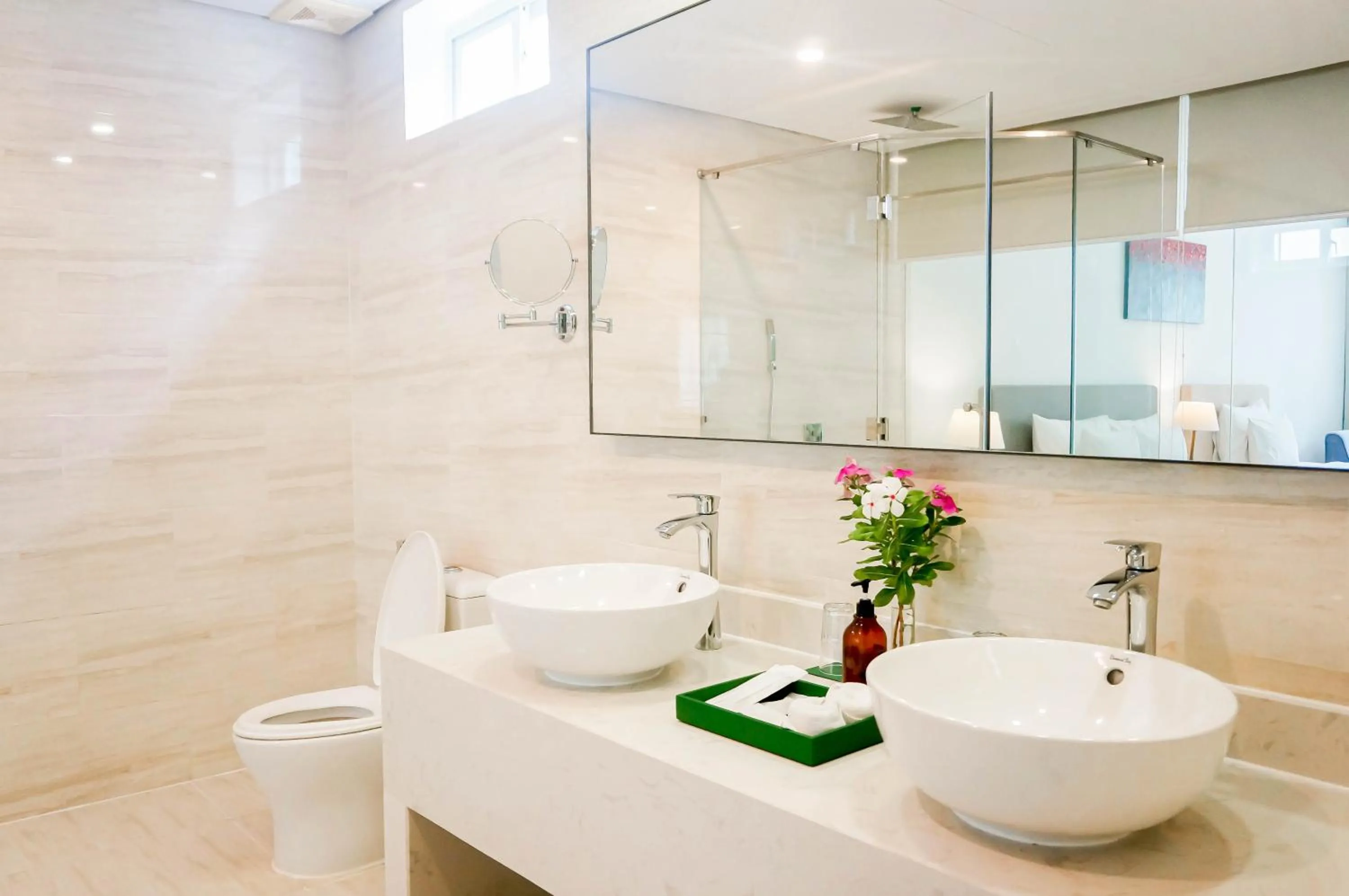 Toilet in CostaBella Resort Nha Trang