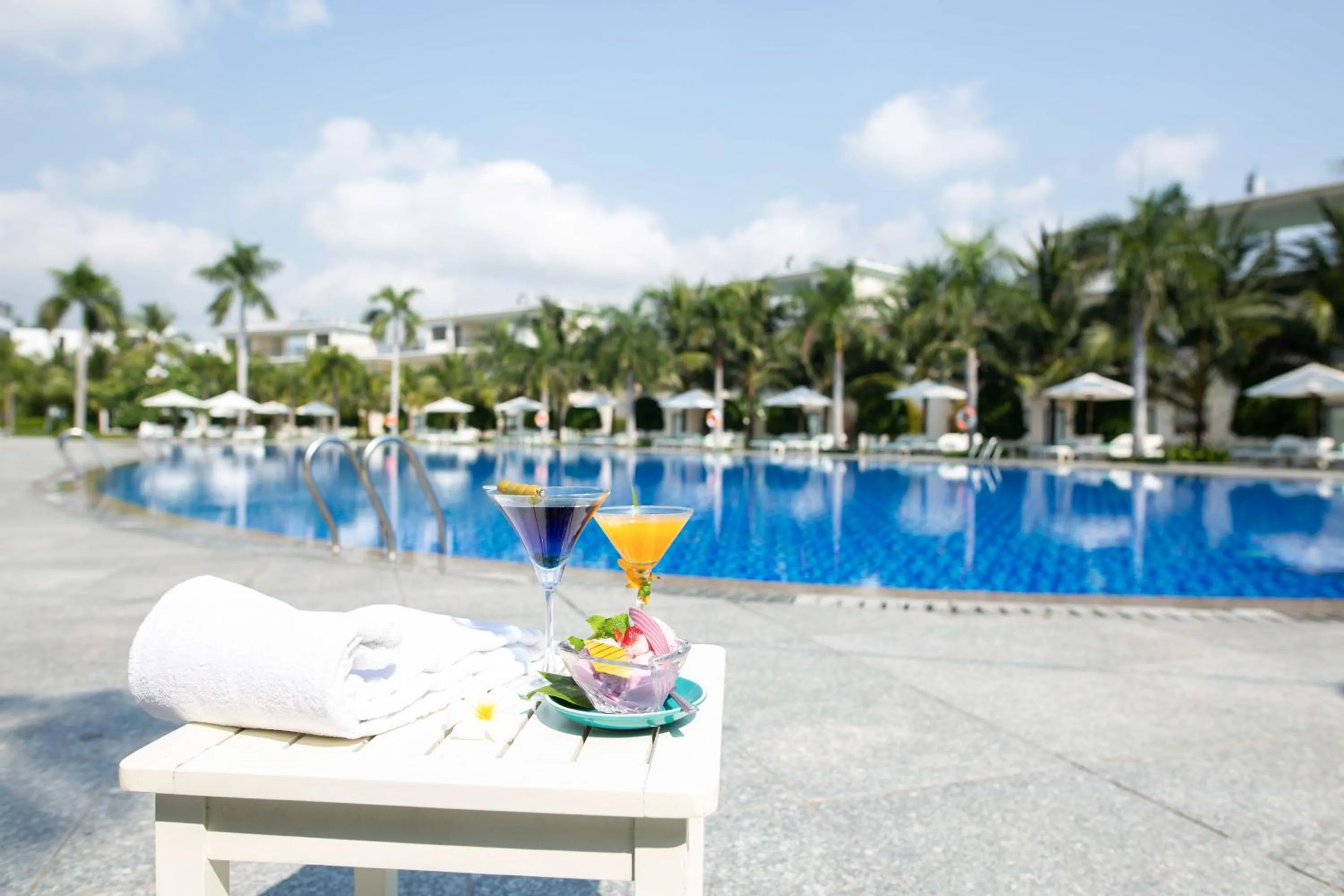 Pool view in Diamond Bay Condotel Resort Nha Trang