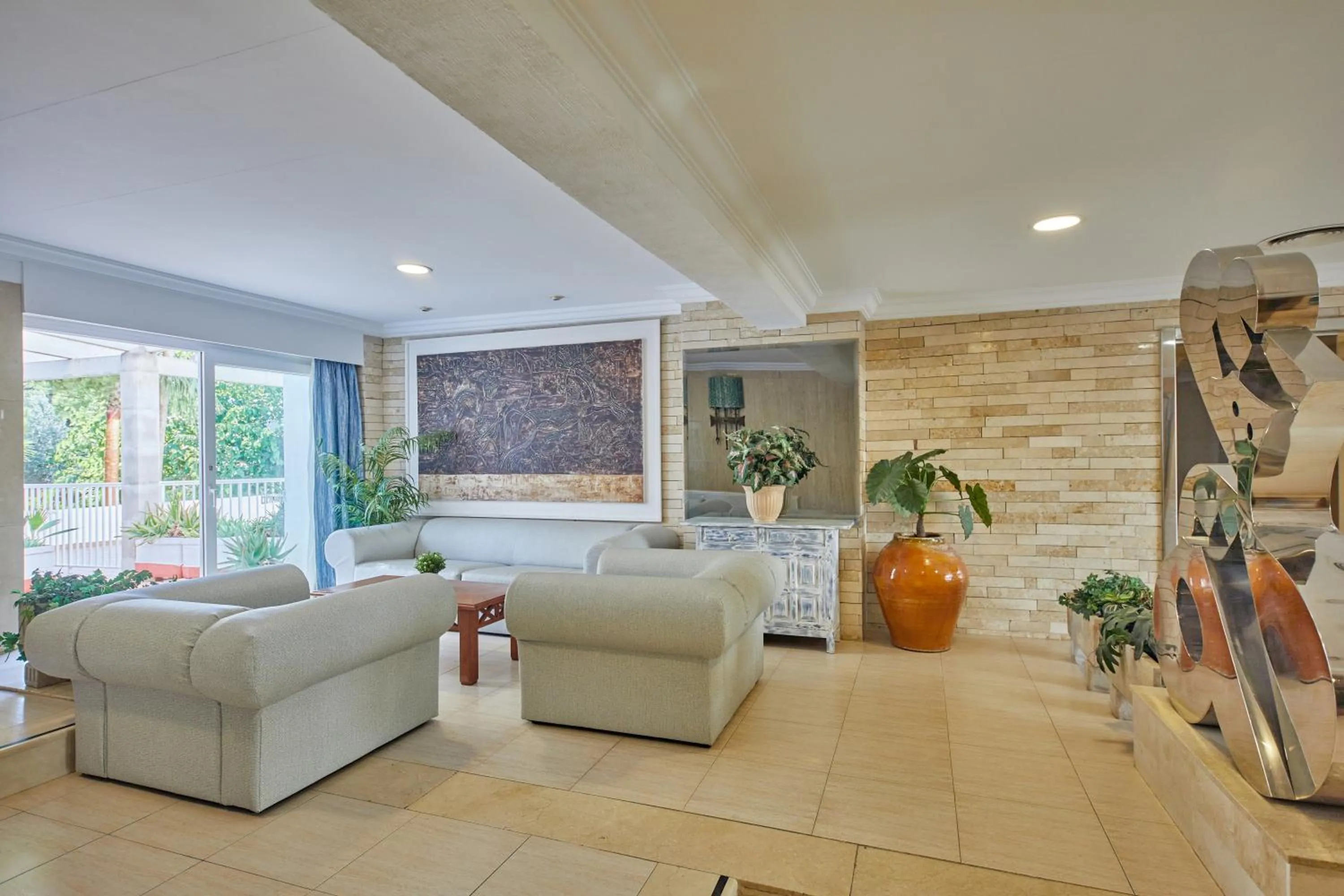 Lounge or bar in Apartamentos Ben-Hur