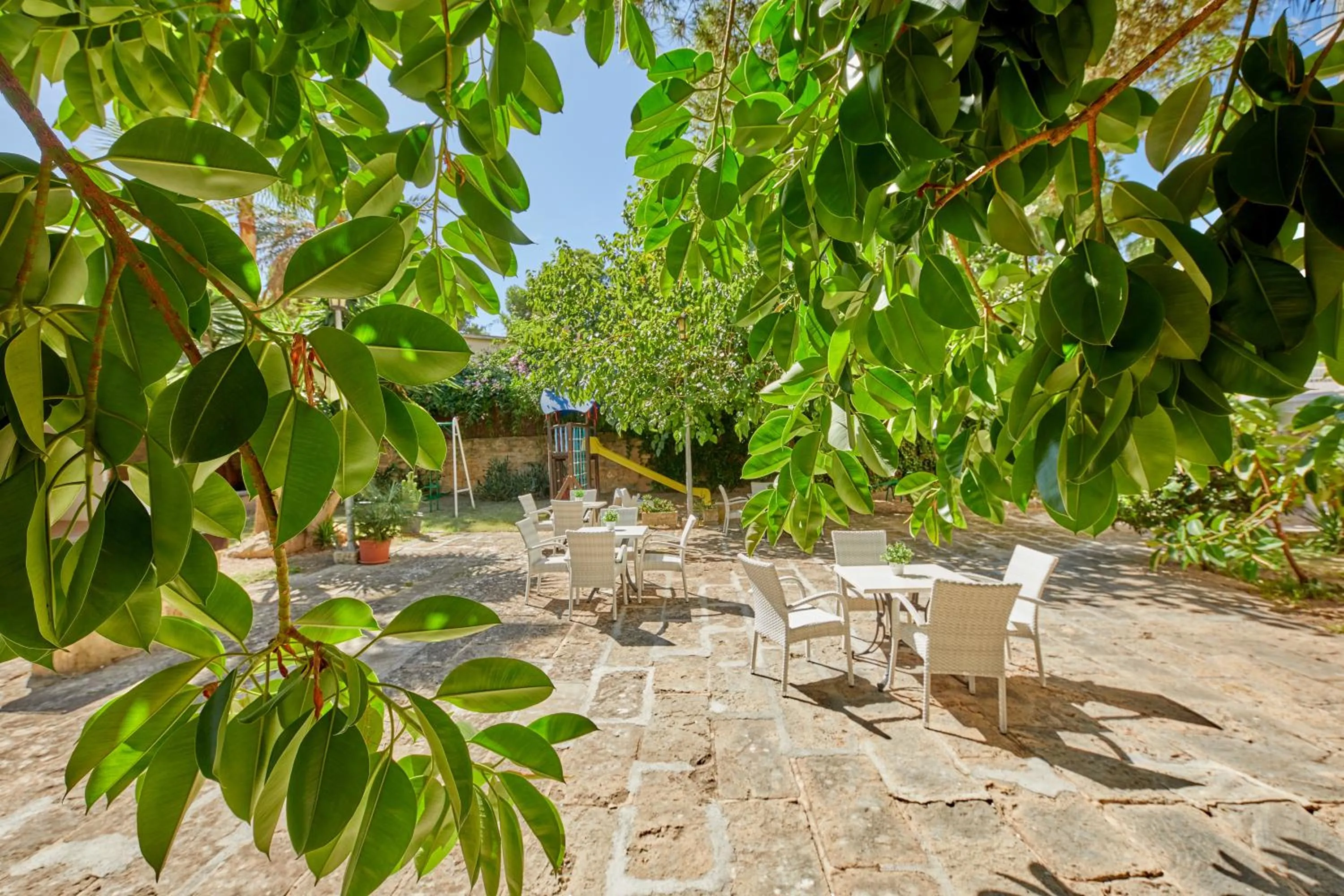 Garden in Apartamentos Ben-Hur