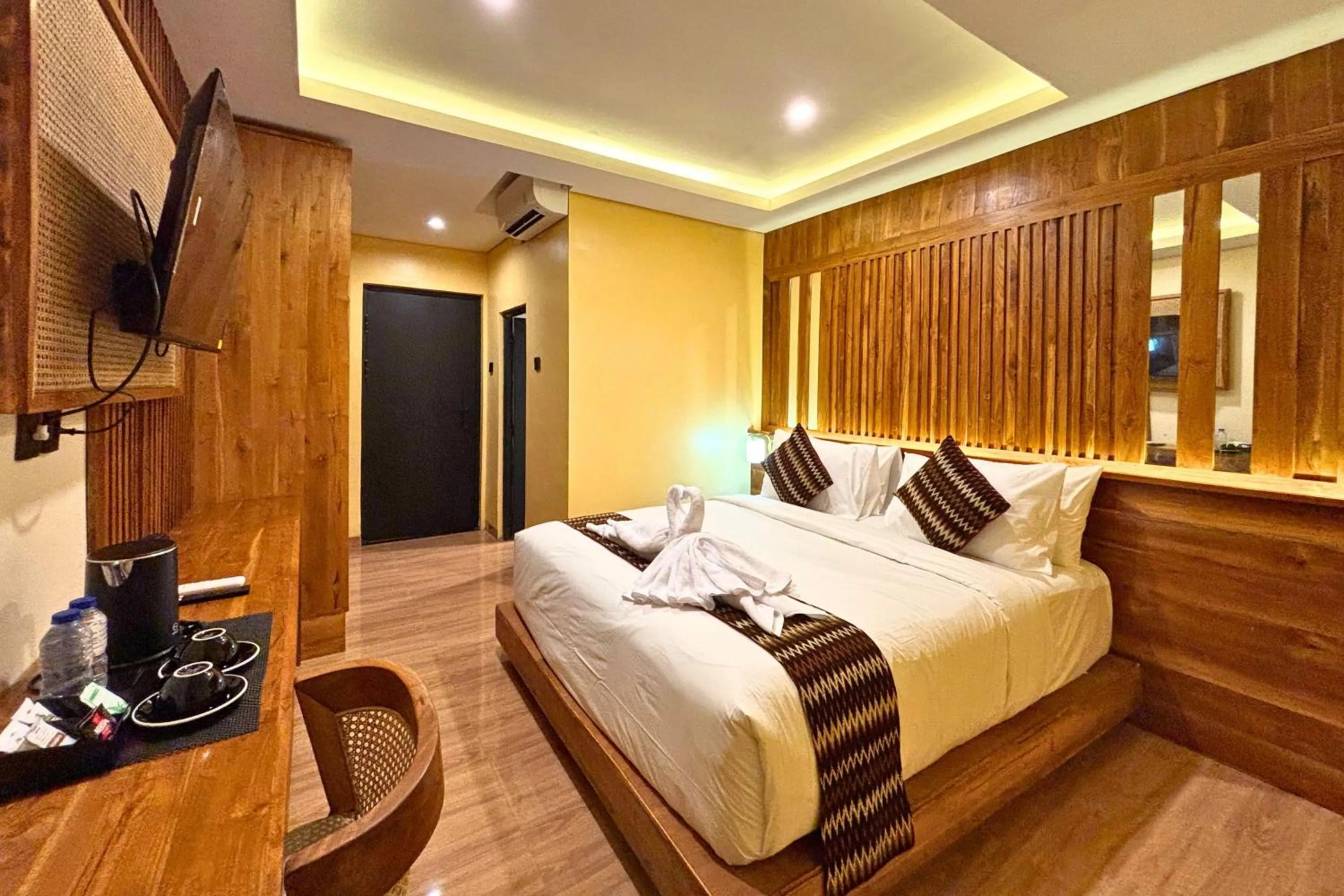 Bed in AB Hotel Kuta by AGATA