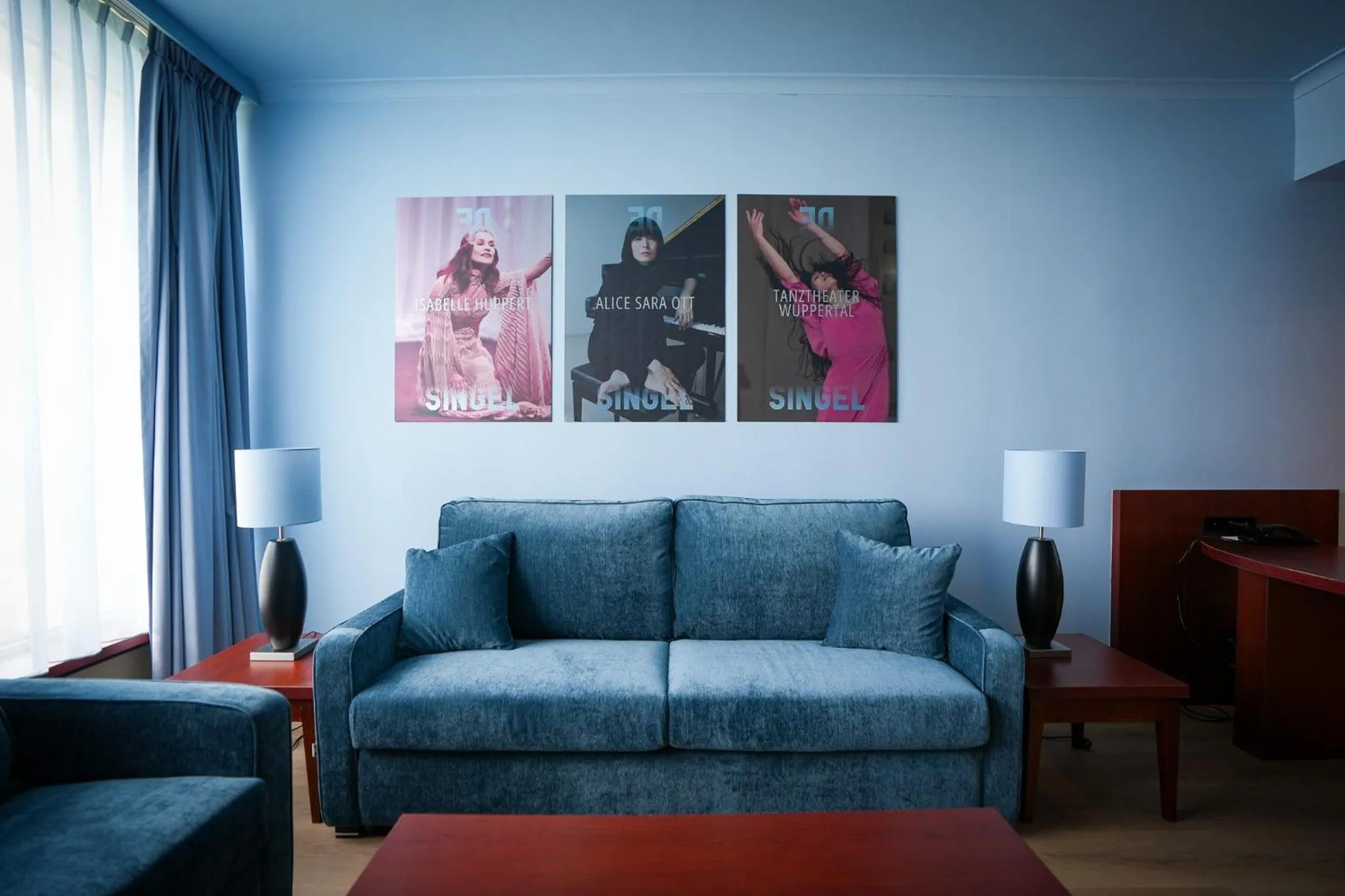 Bedroom in Crowne Plaza Antwerpen by IHG