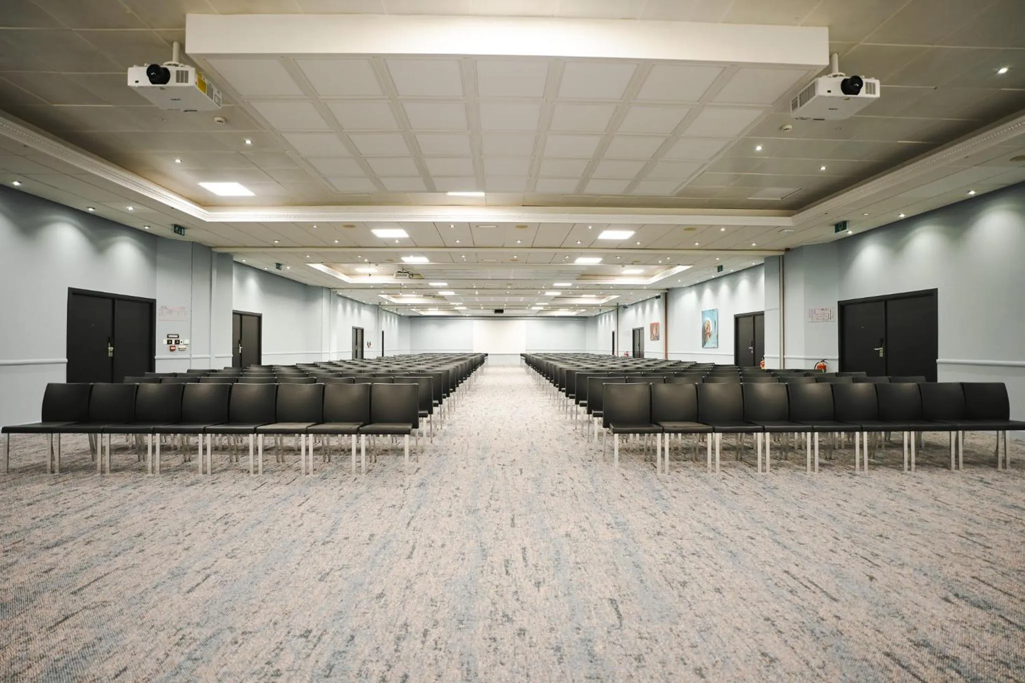 Meeting/conference room in Crowne Plaza Antwerpen by IHG