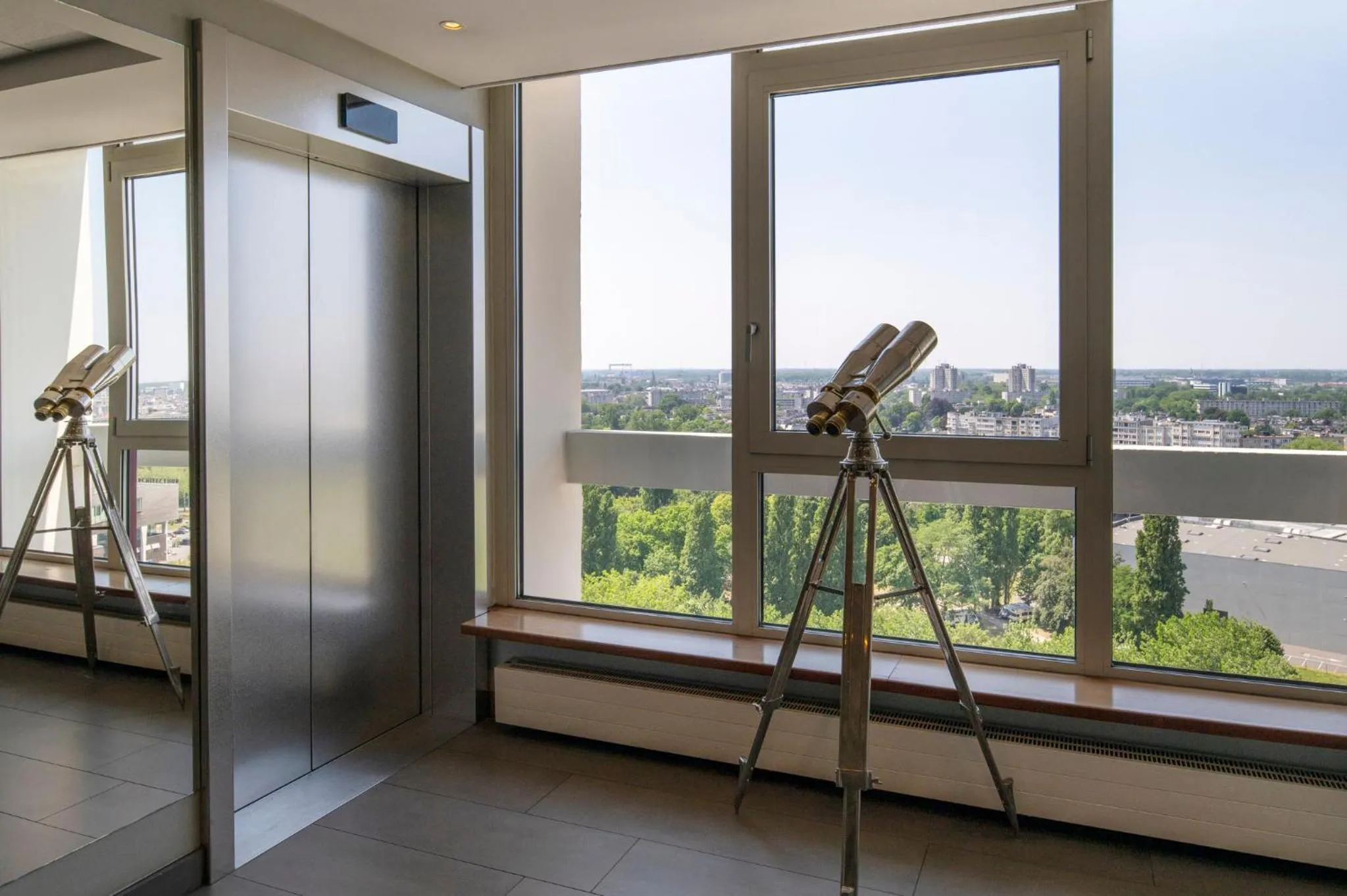 Meeting/conference room in Crowne Plaza Antwerpen by IHG