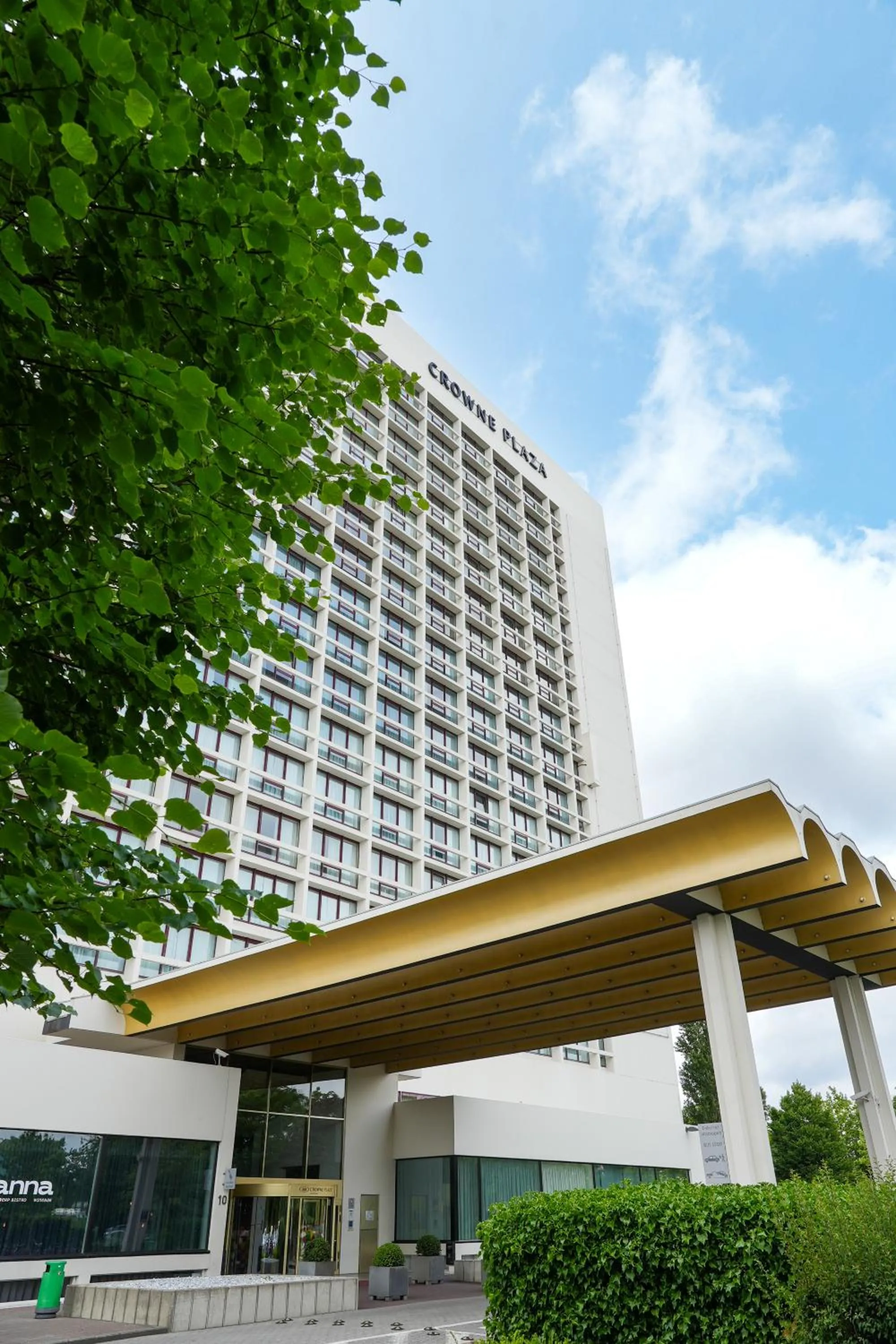 Property building in Crowne Plaza Antwerpen by IHG