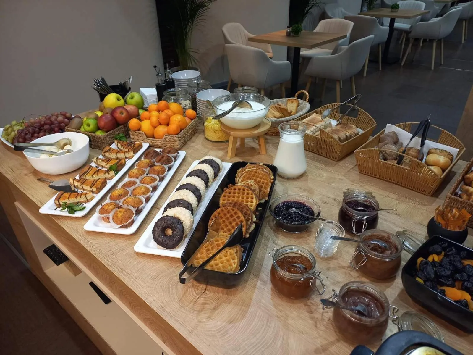 Restaurant/places to eat in Sofia Palace Hotel by HMG