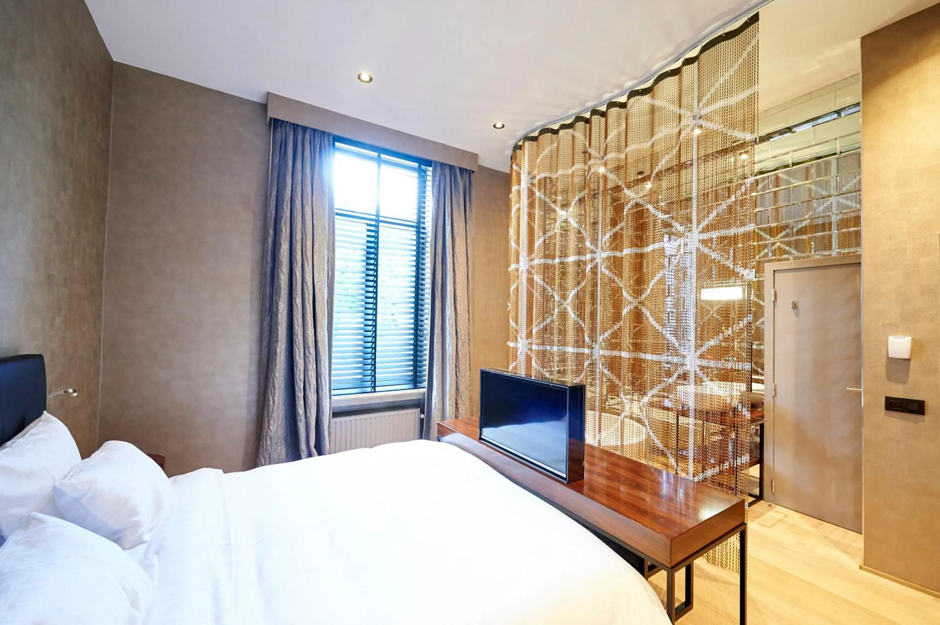 Bedroom, Bed in Hotel Groenendaal