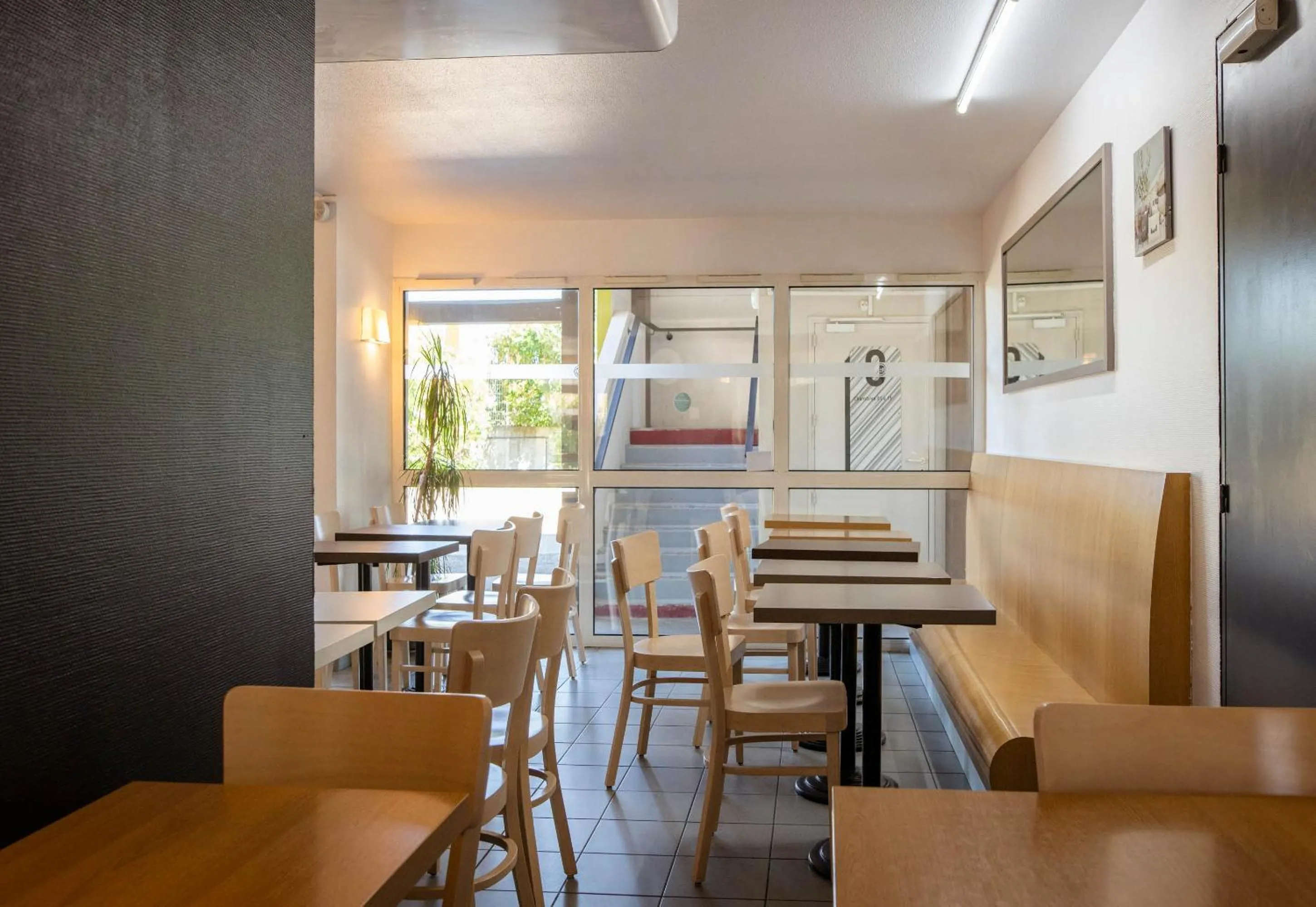 Breakfast in B&B HOTEL Avignon 1