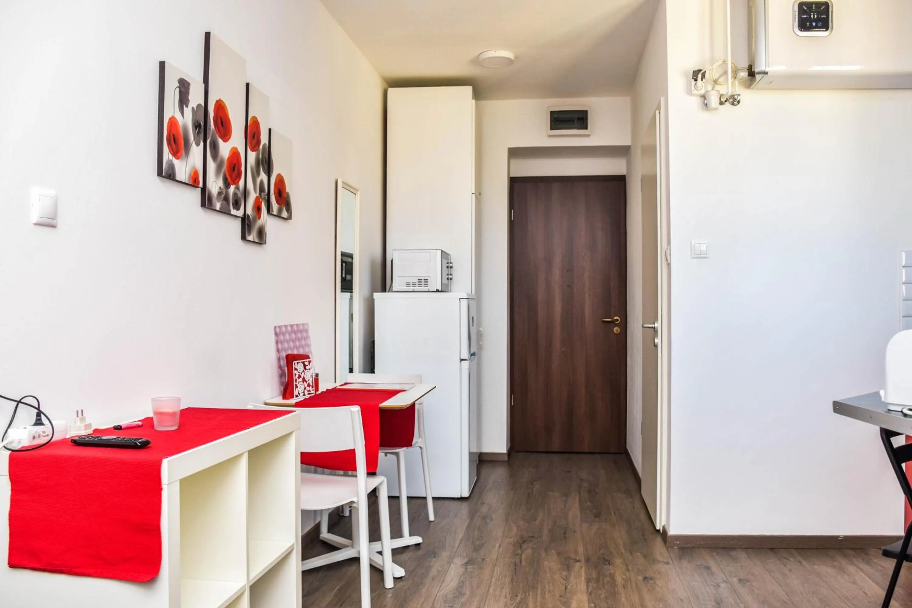 Diamond Astoria Apartments