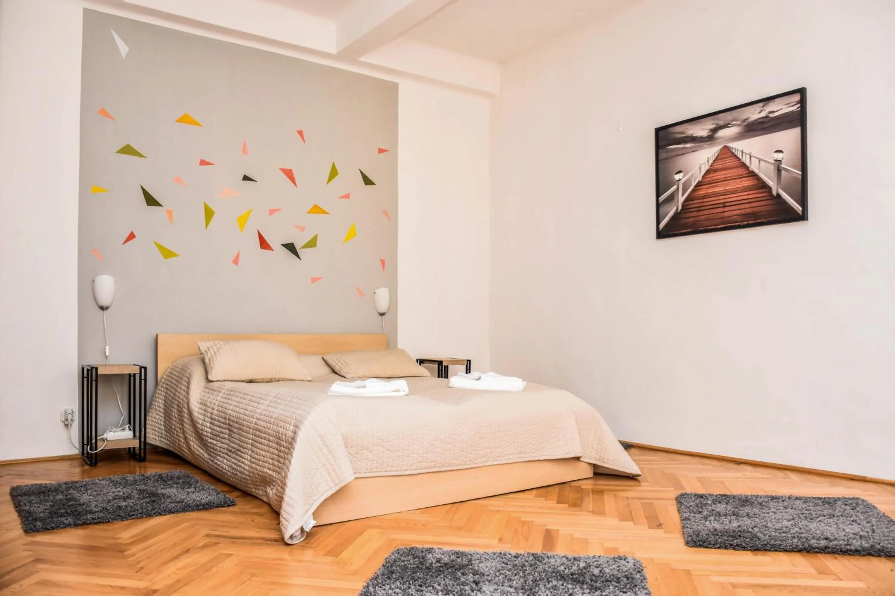 Bed in Diamond Astoria Apartments