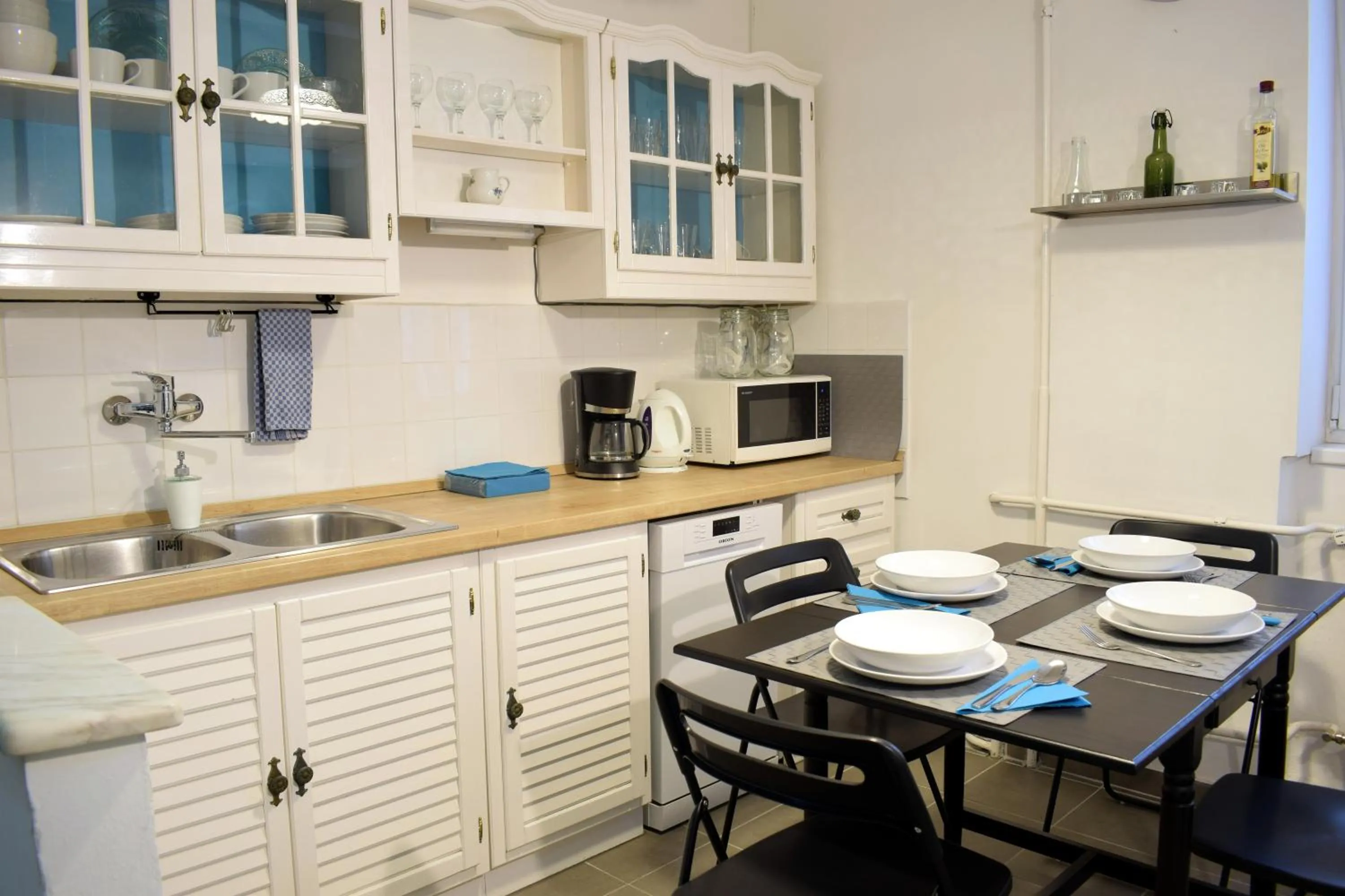 Diamond Astoria Apartments