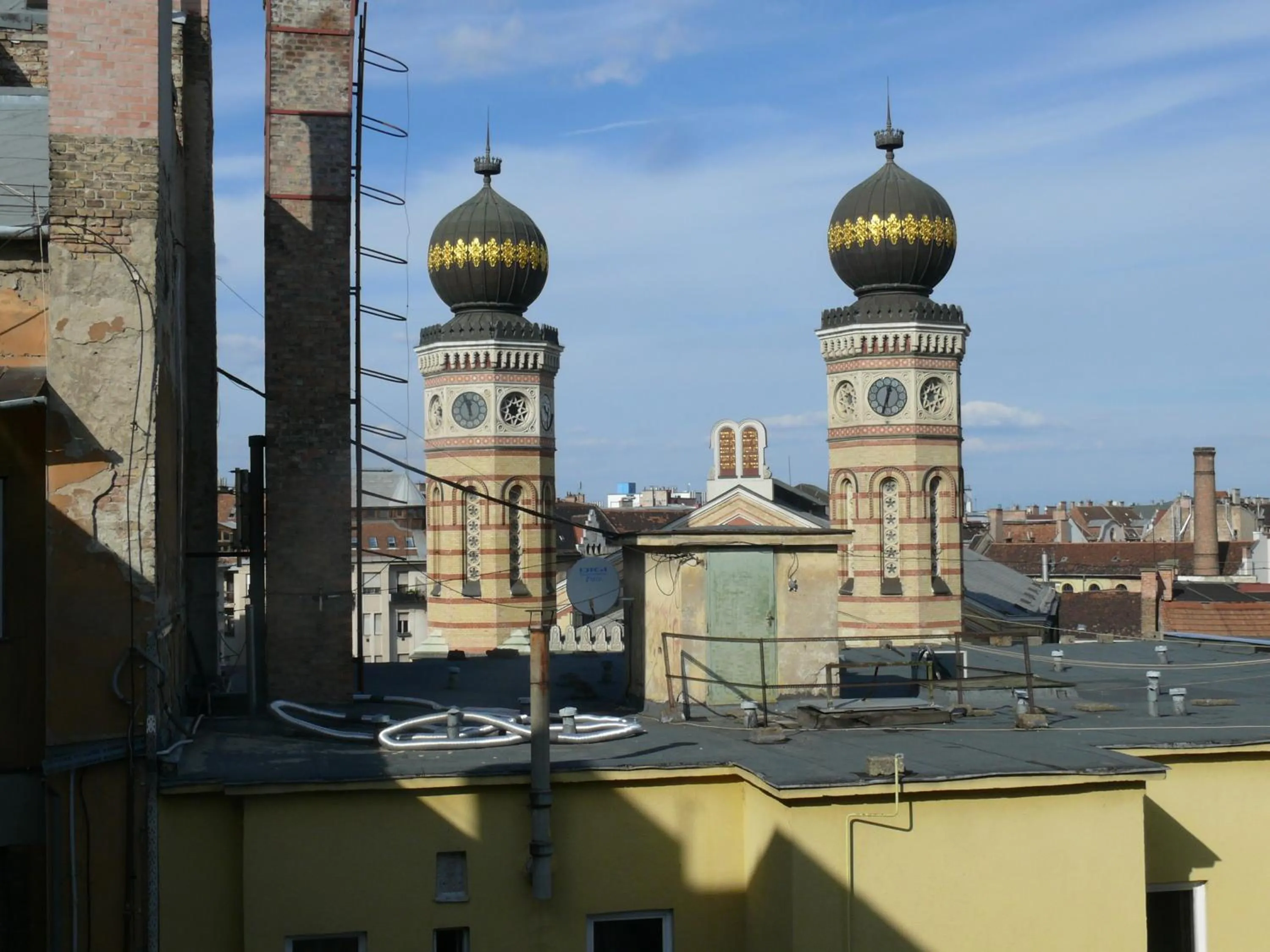 Diamond Astoria Apartments