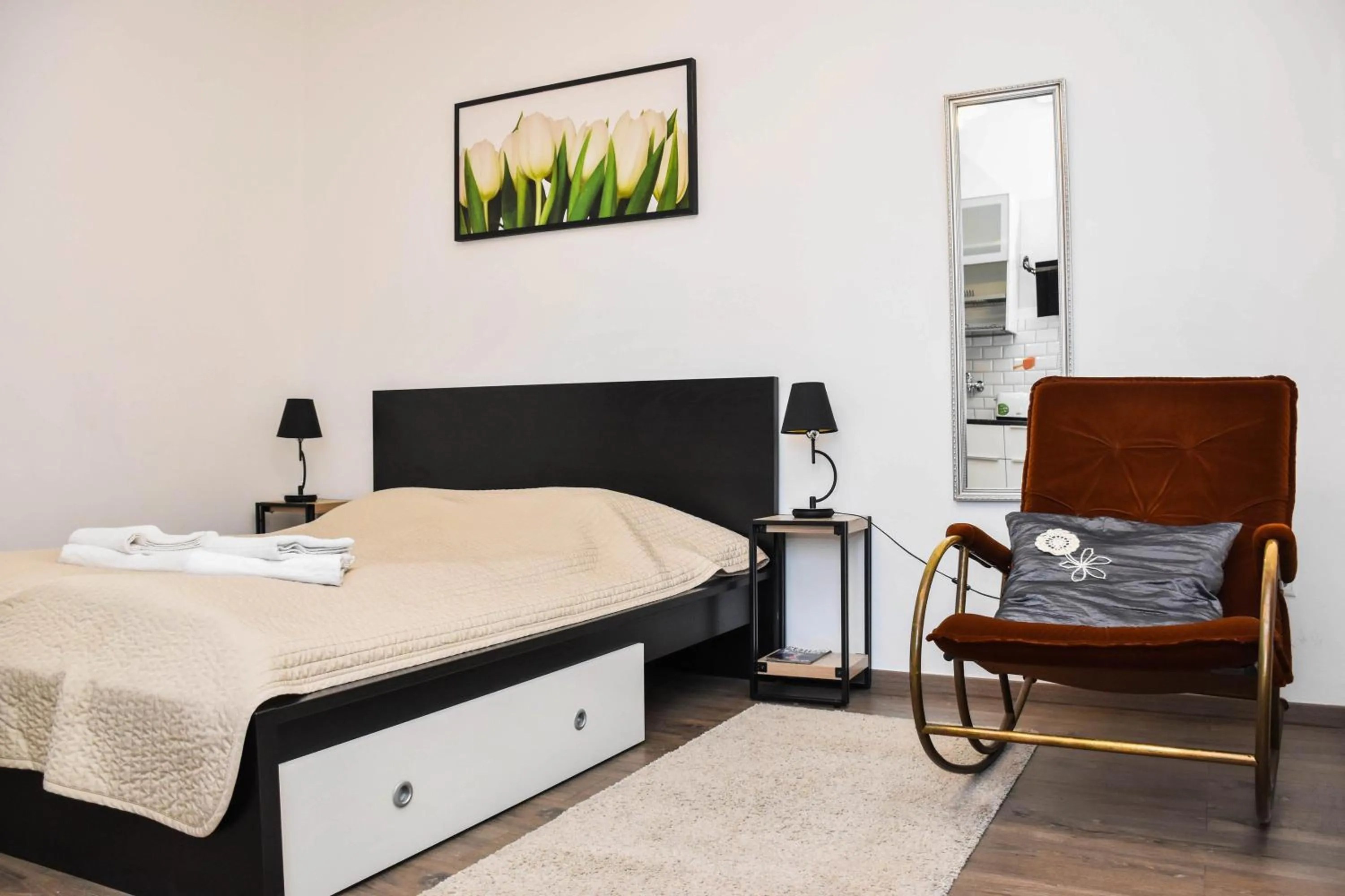 Bed in Diamond Astoria Apartments