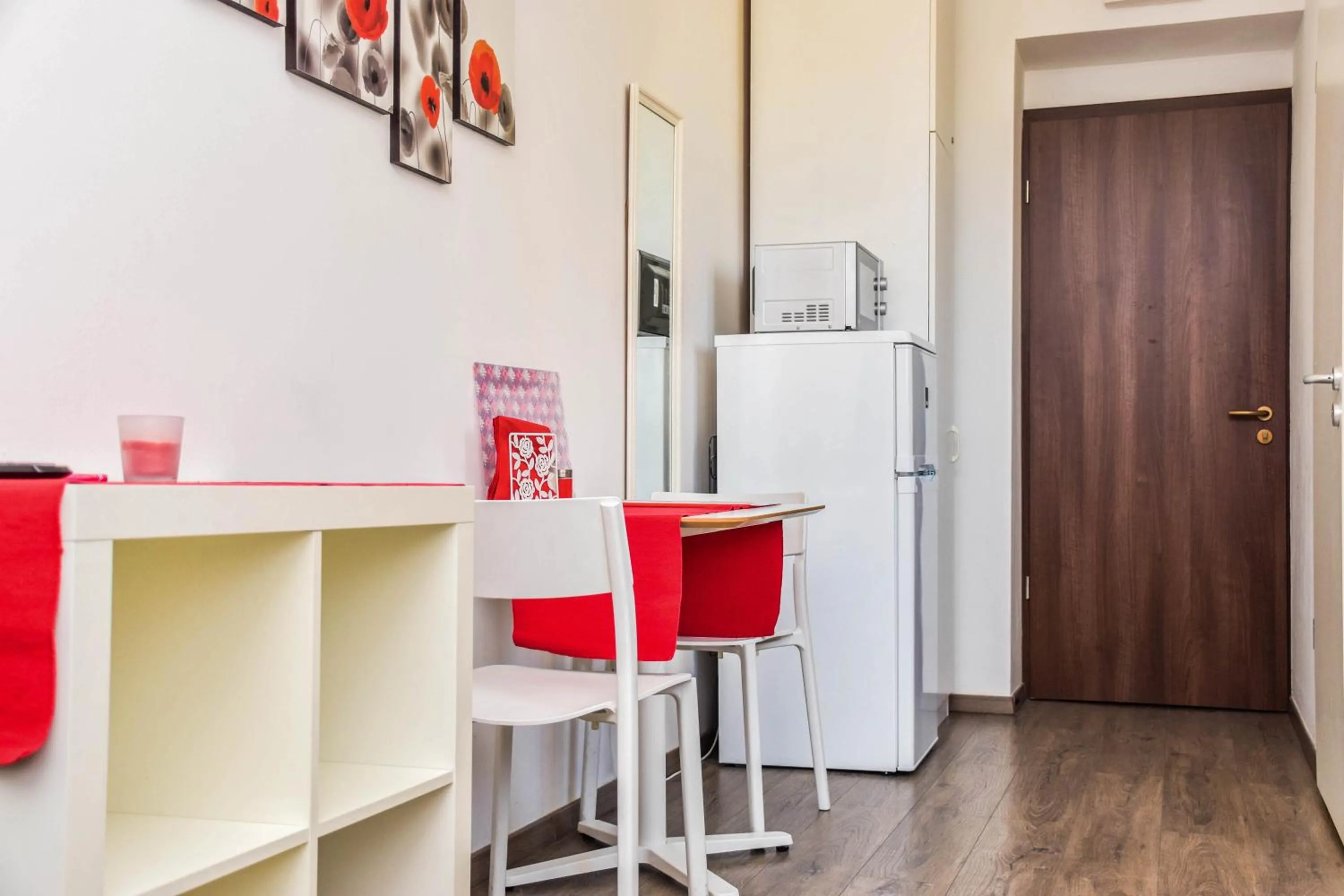 Diamond Astoria Apartments