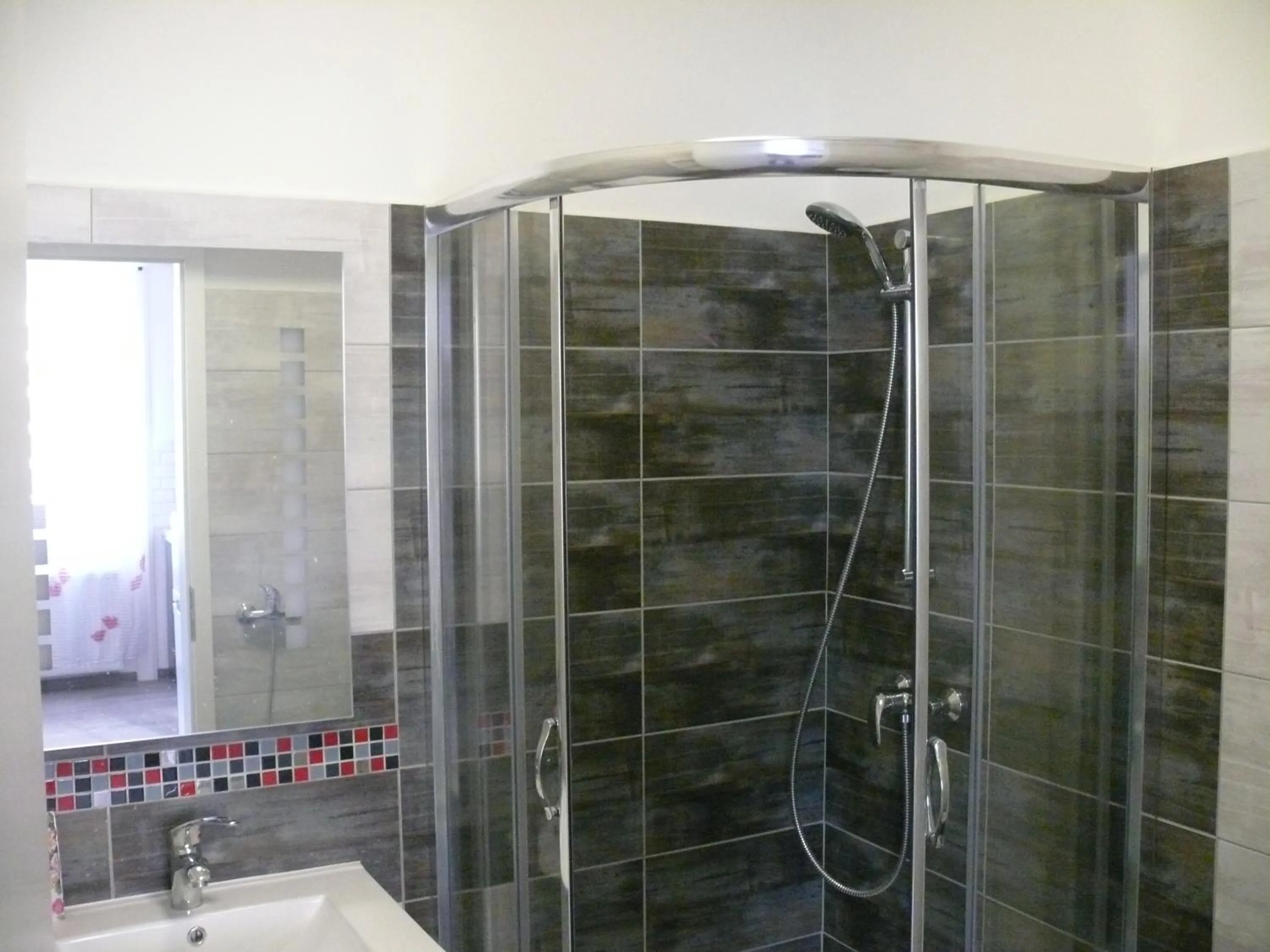 Diamond Astoria Apartments