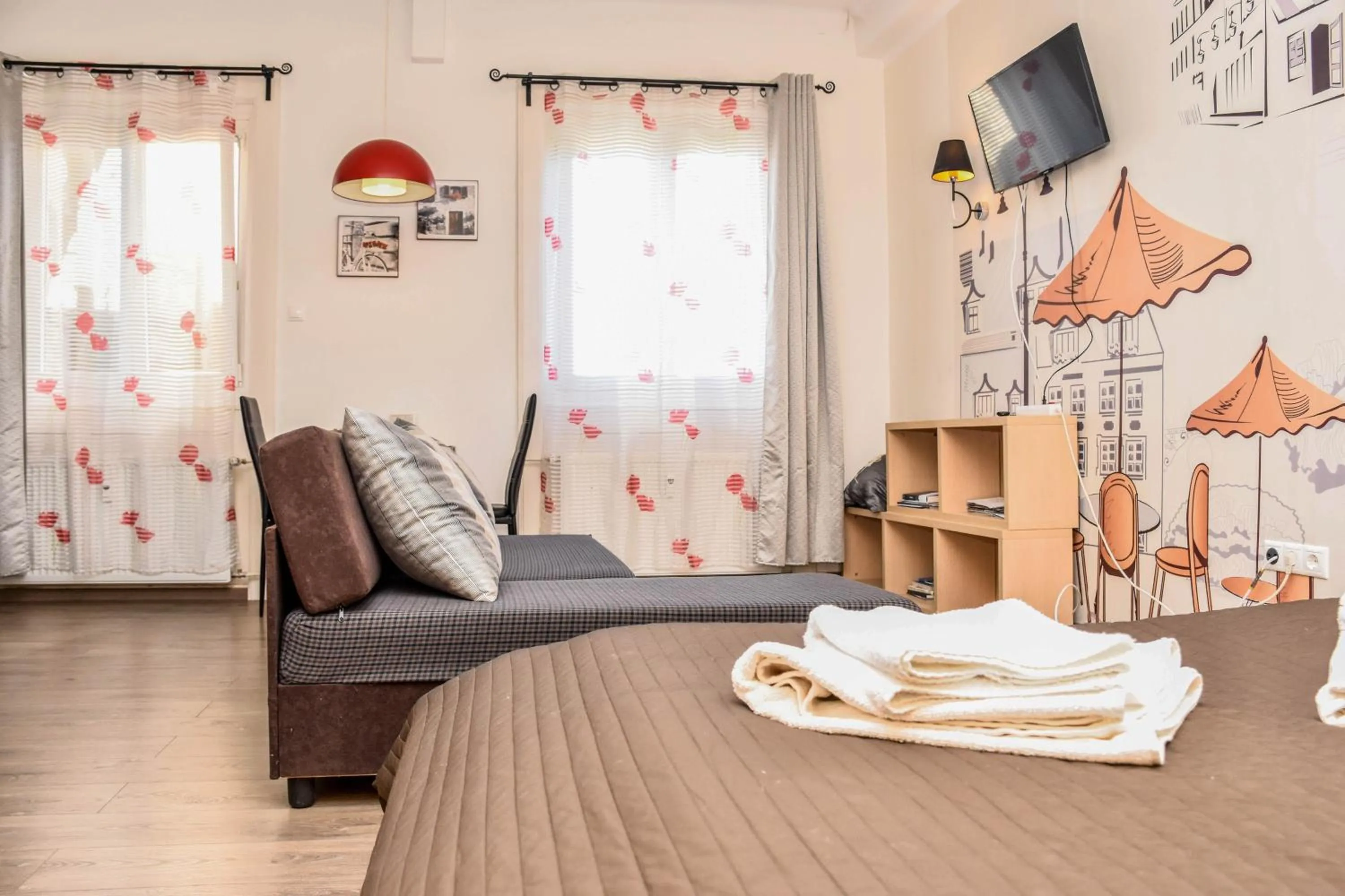 Bed in Diamond Astoria Apartments