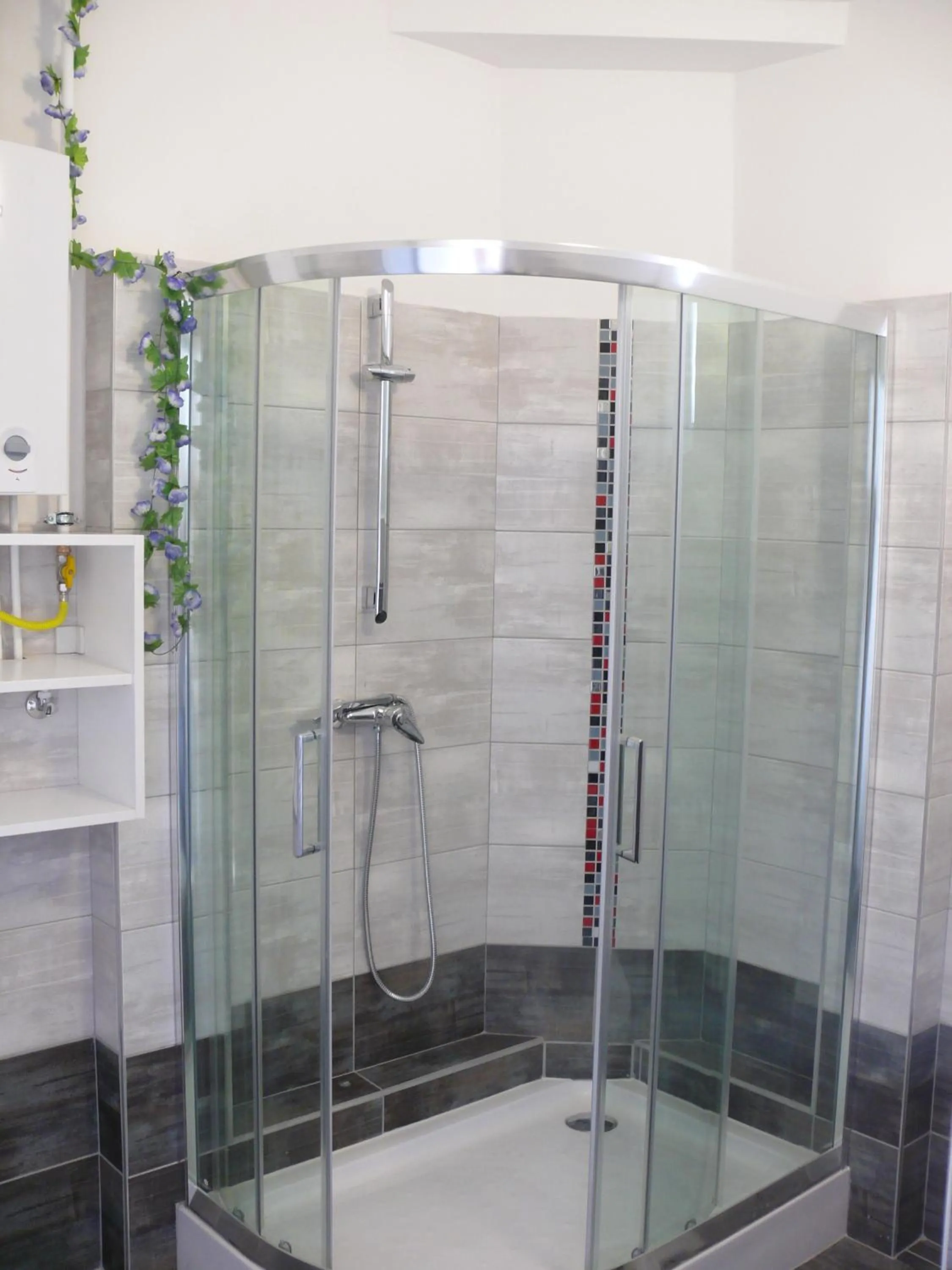 Diamond Astoria Apartments