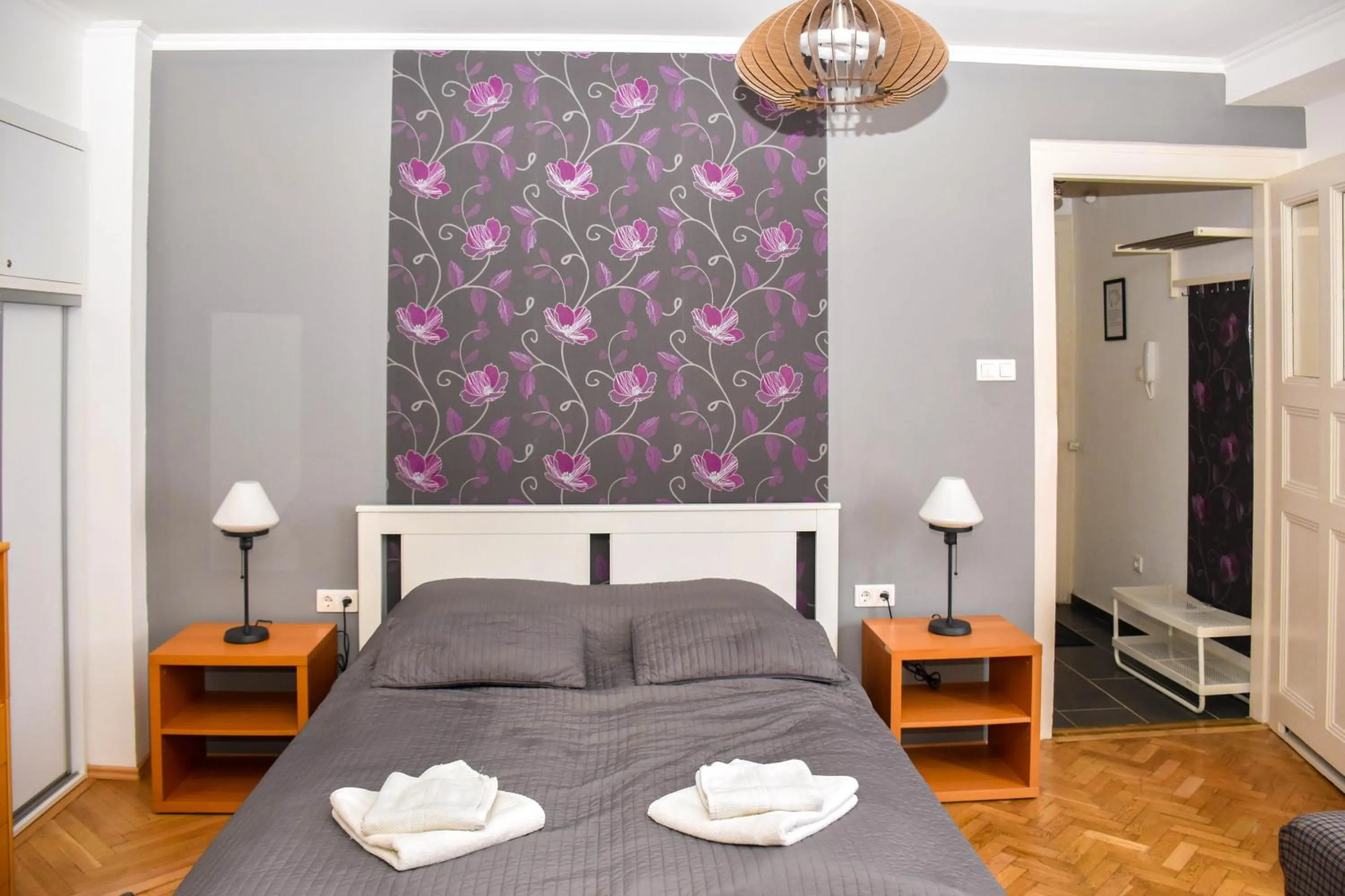 Bed in Diamond Astoria Apartments