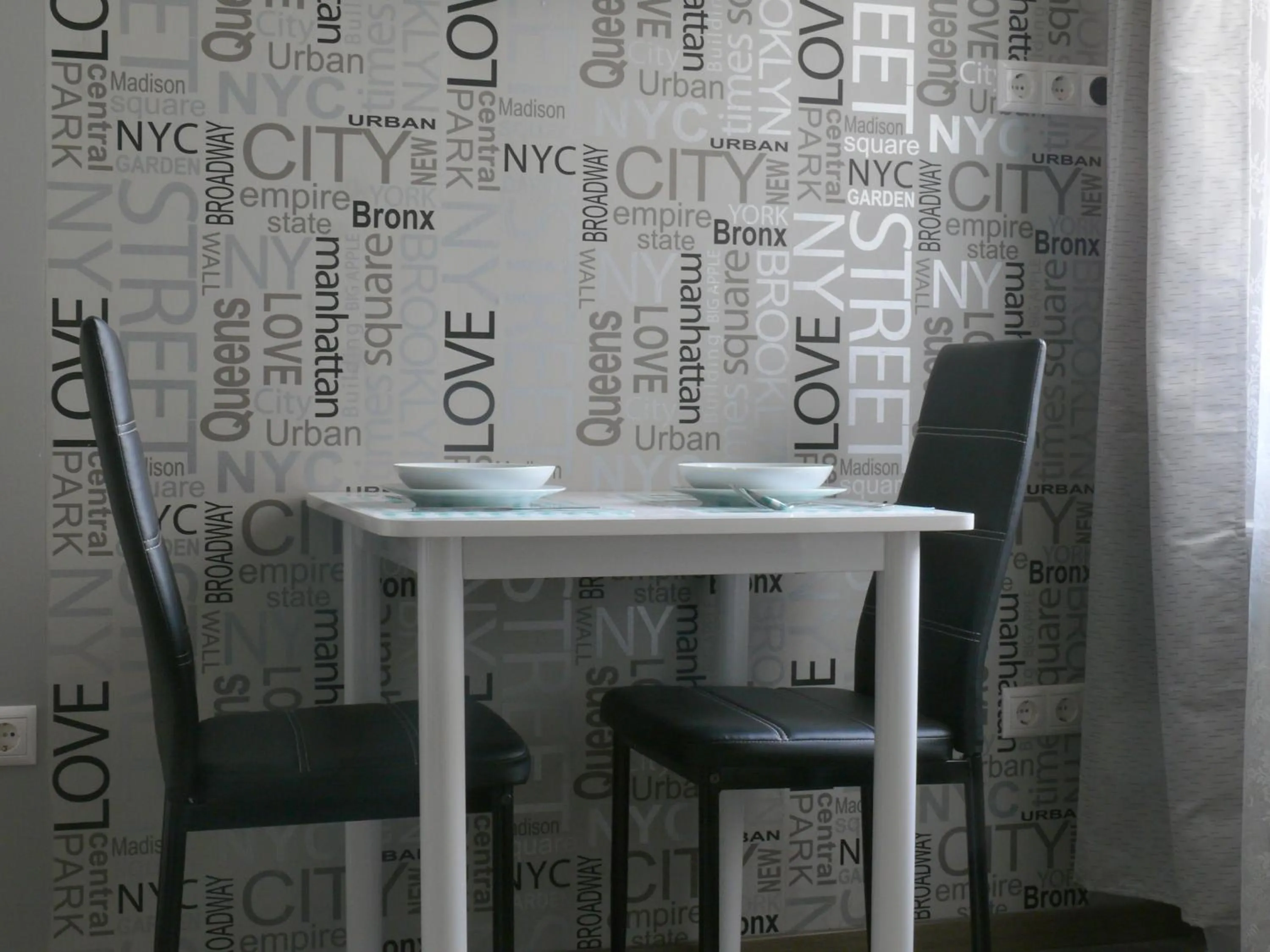 Diamond Astoria Apartments