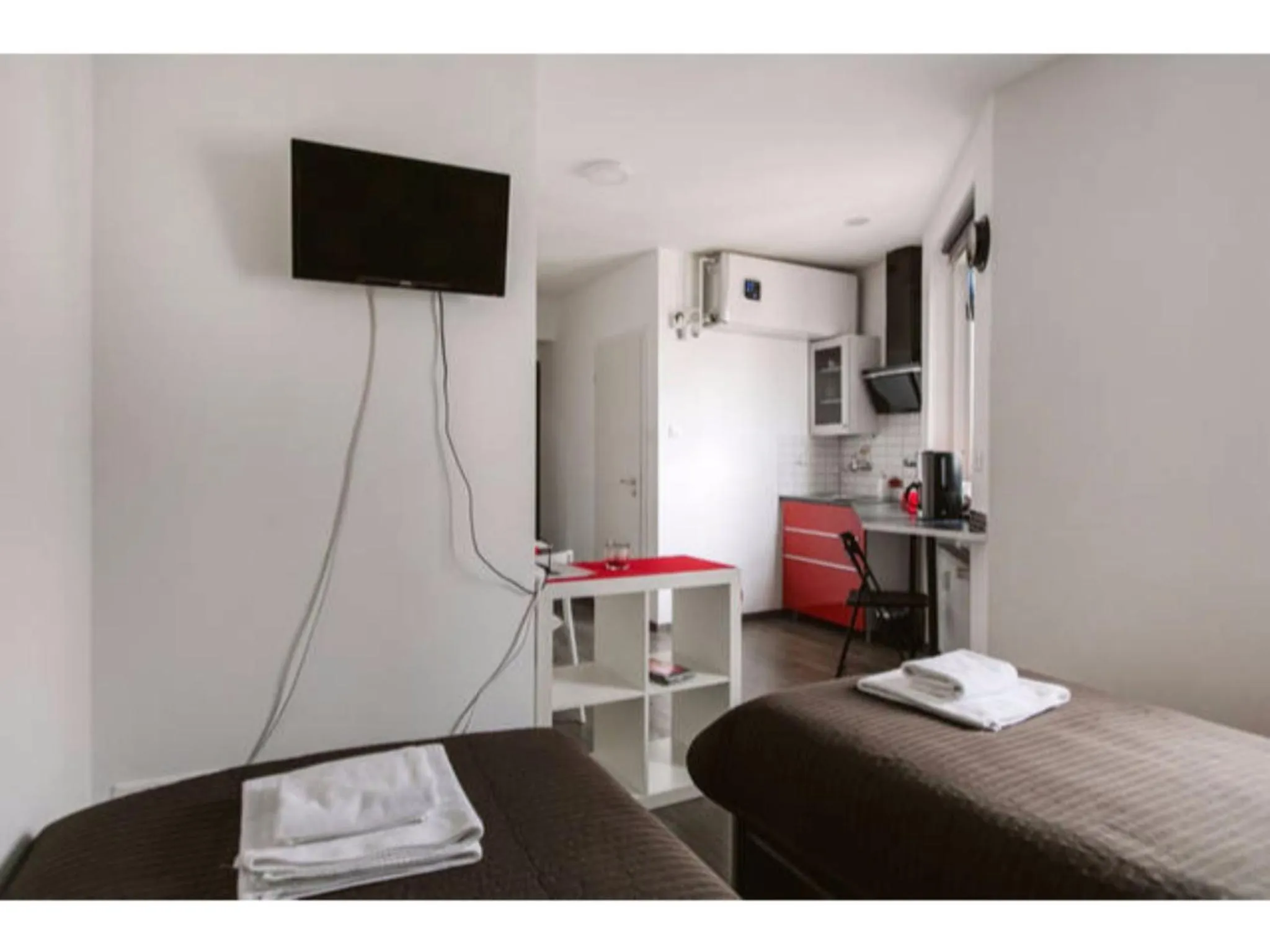 Diamond Astoria Apartments