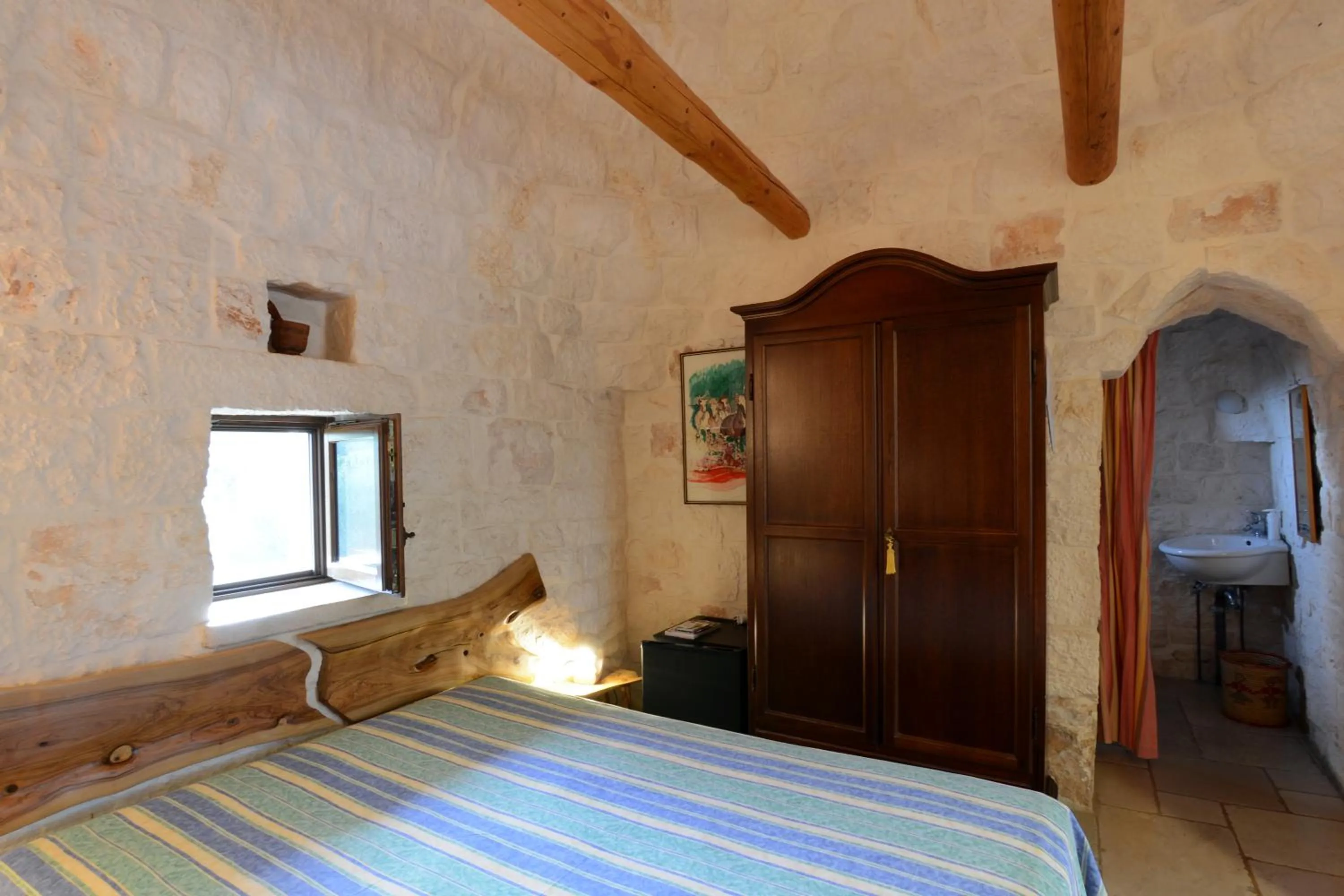 Photo of the whole room, Bed in B&B La Gufa