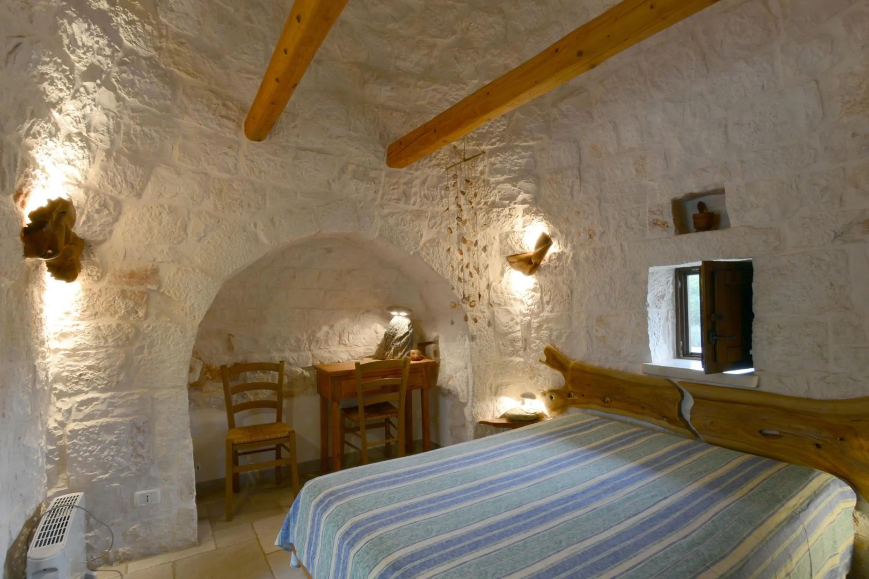 Photo of the whole room, Bed in B&B La Gufa