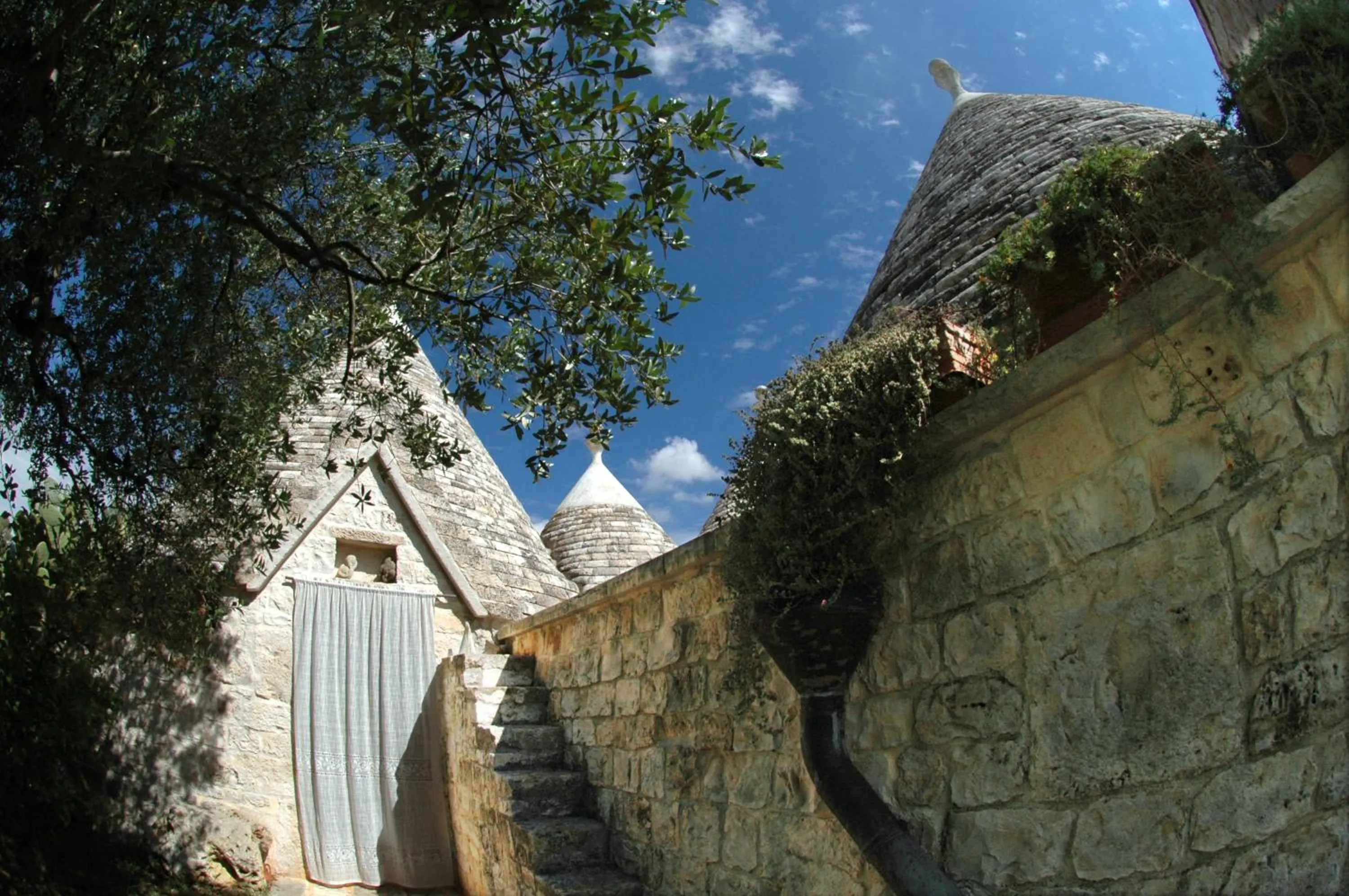 Facade/entrance in B&B La Gufa