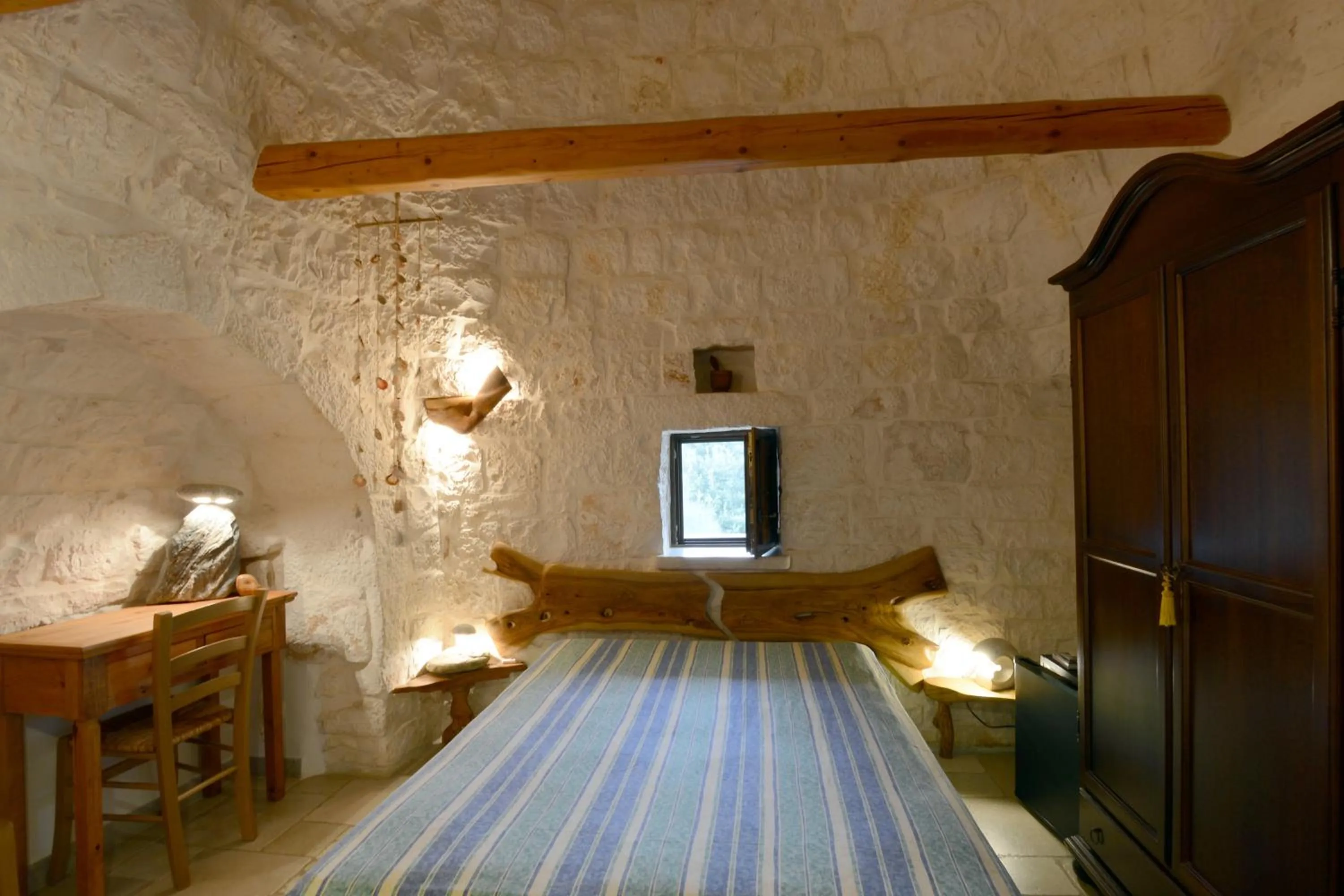 Photo of the whole room, Bed in B&B La Gufa