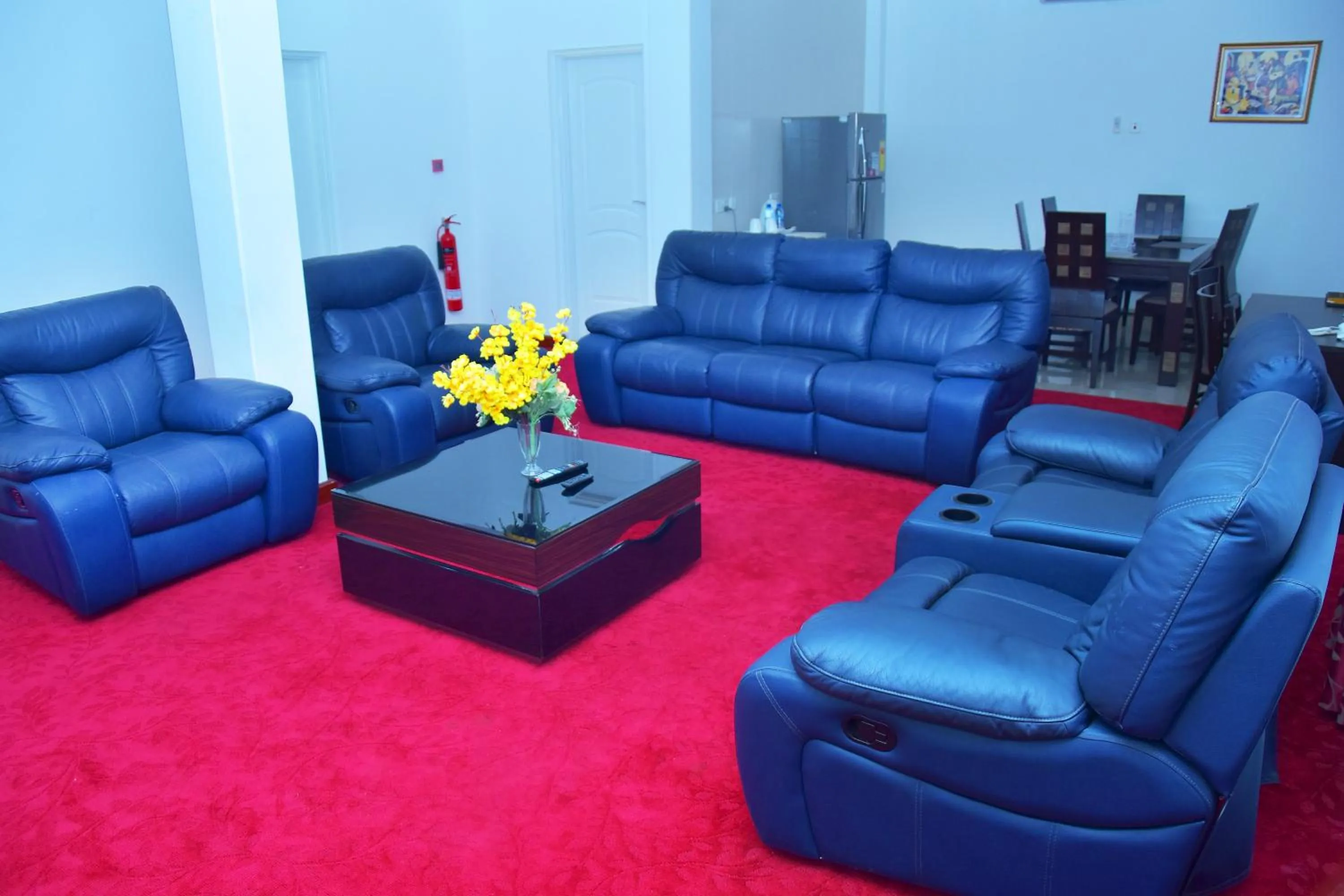 Living room in Mawuli Hotel