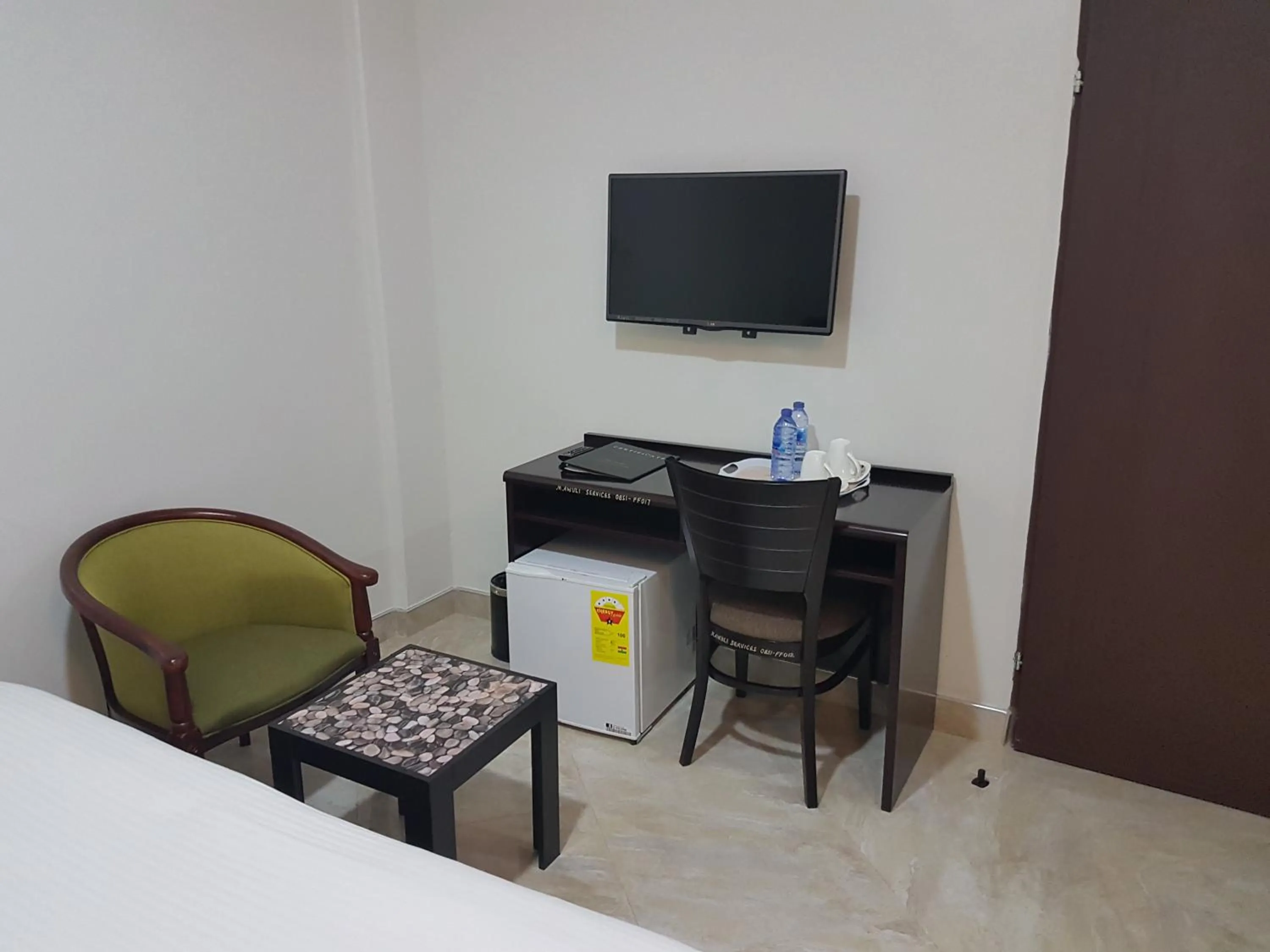 hair dresser in Mawuli Hotel